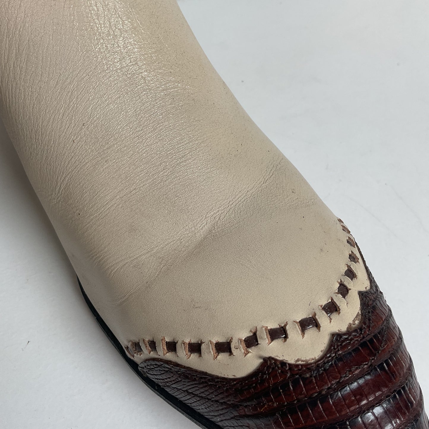 Vintage 1960s Cowtown Lizard Wingtip Cowboy Boots Men’s 8.5 A | Women’s 10