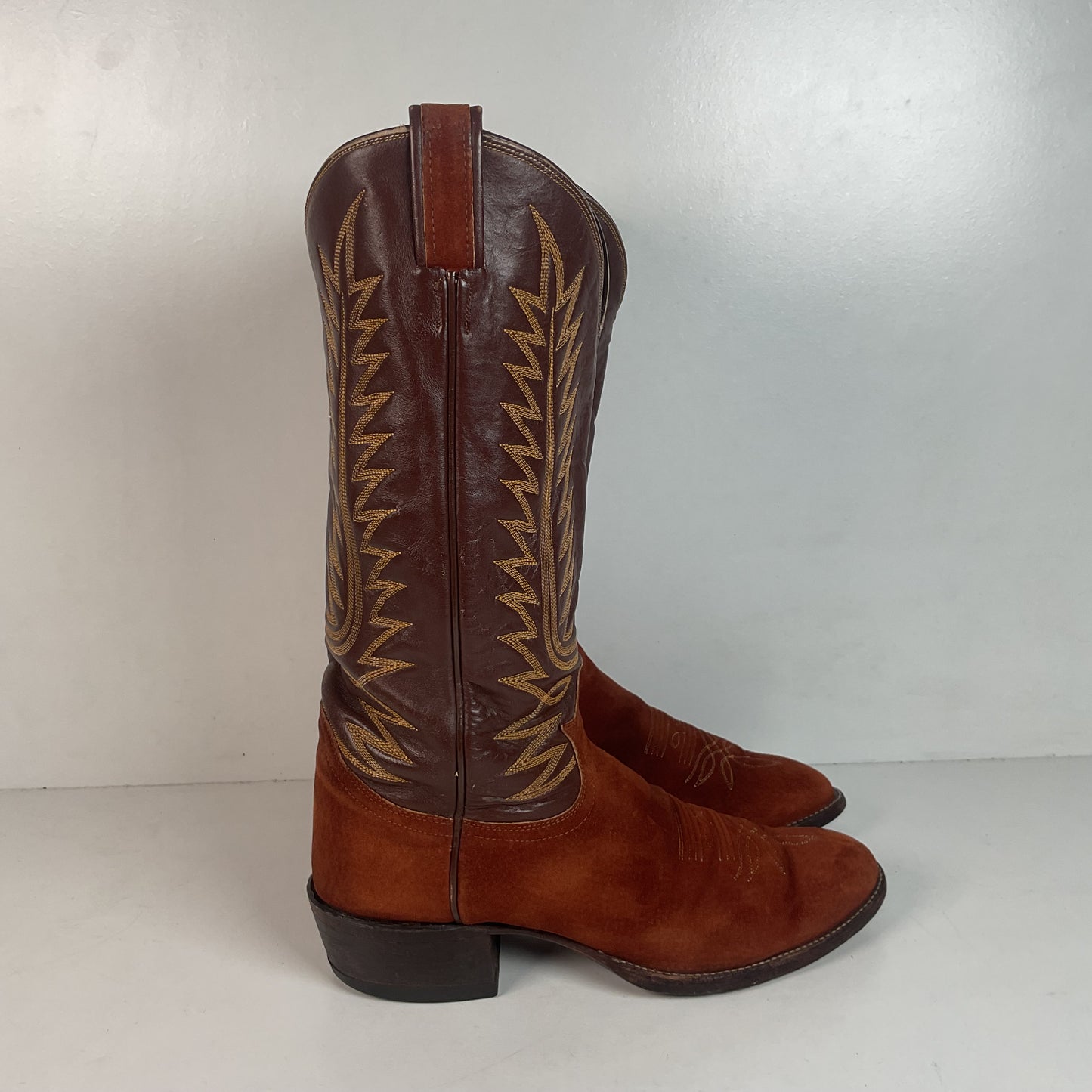 Vintage Tony Lama Pig Skin Suede Cowboy Boots 9 E Gold Label