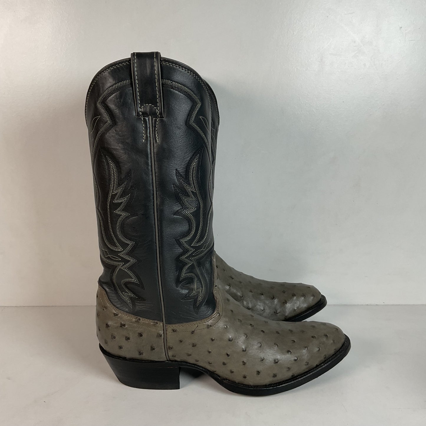 Vintage Justin Grey Ostrich Quill Cowboy Boots 9.5 D Exotic USA Made