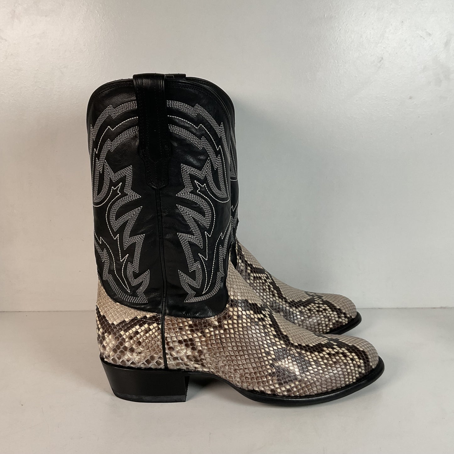 Tecovas “The Bryce” Python Cowboy Boots 12 D Belly Cut Snakeskin Original Box