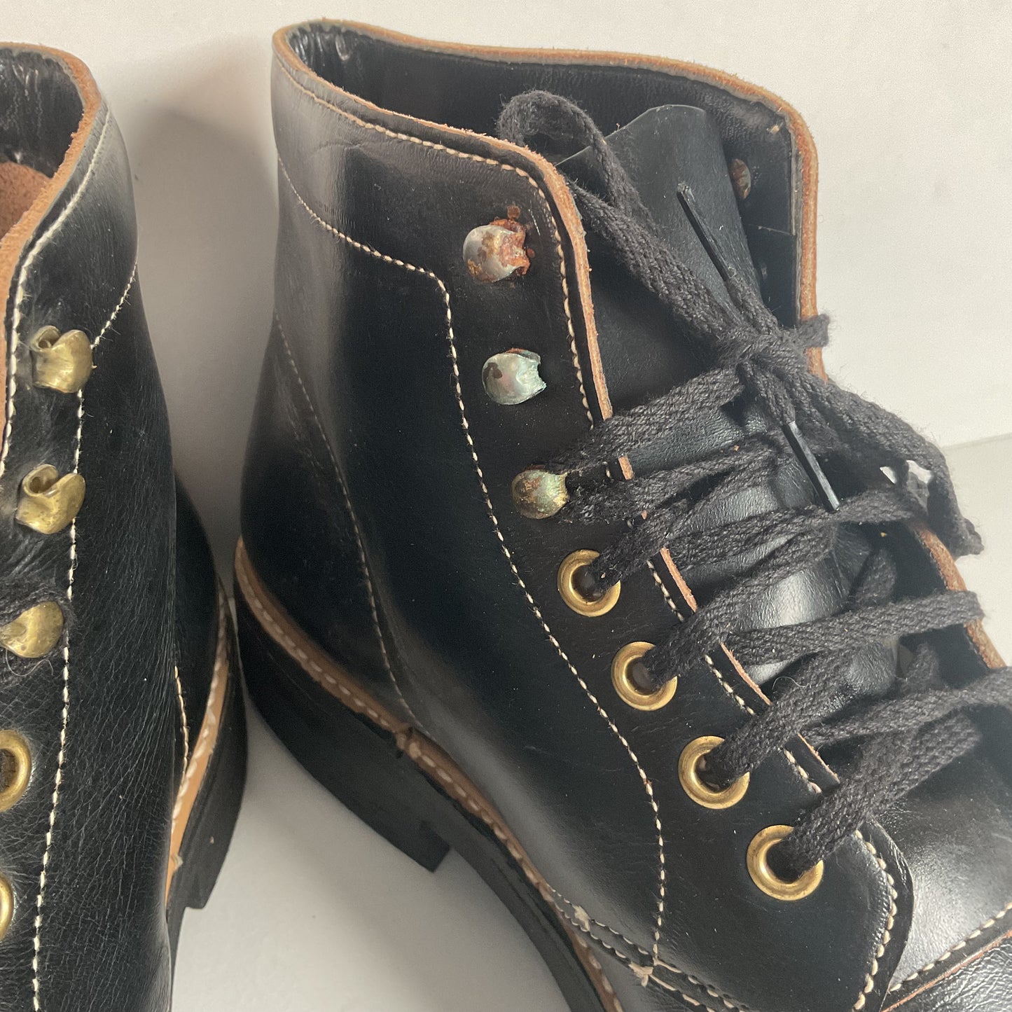 Vintage Men’s Black Leather Ankle Boots Size 9 Plain Toe 1960s