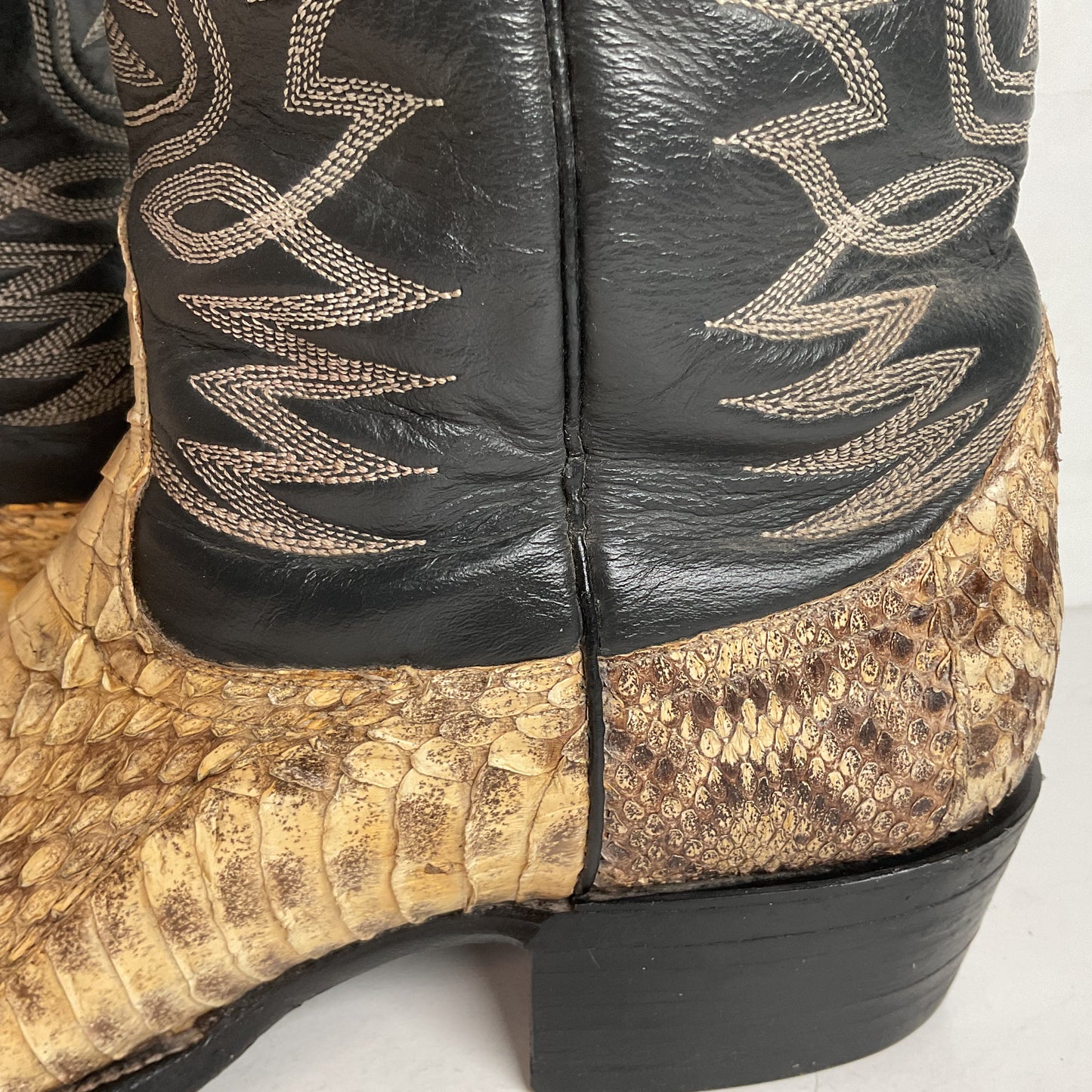 Cowtown Belly Cut Rattlesnake Cowboy Boots 10 D Snakeskin USA Made