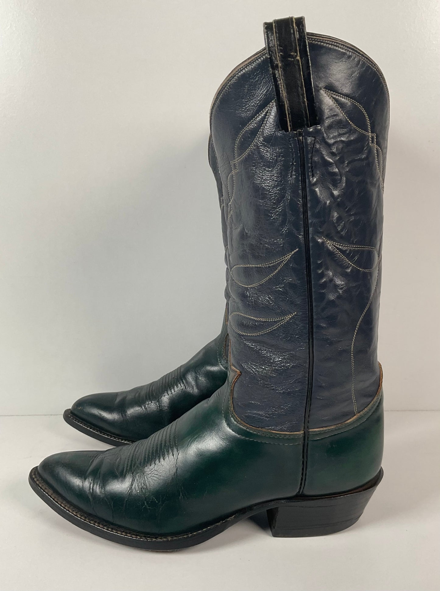 Vintage 1960s Tony Lama Emerald Green Cowboy Boots 10 E Distressed Gold Label