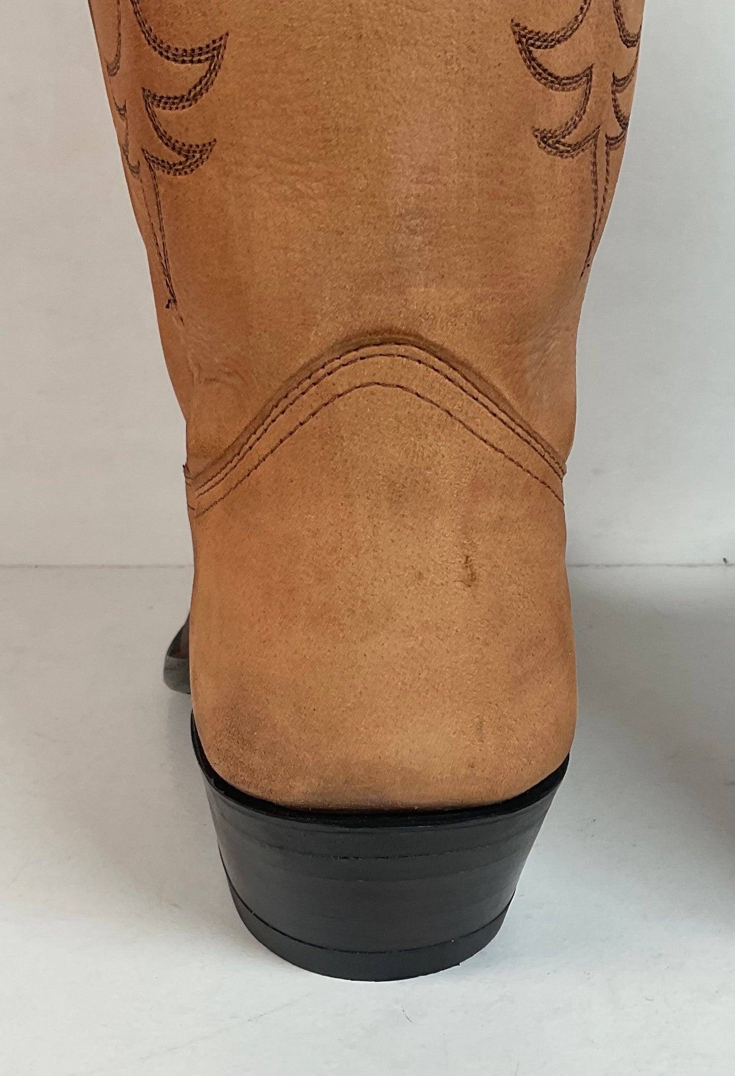 Nocona Wildebeest Wingtip Cowboy Boots Men’s 8.5 D USA Made Exotic Suede