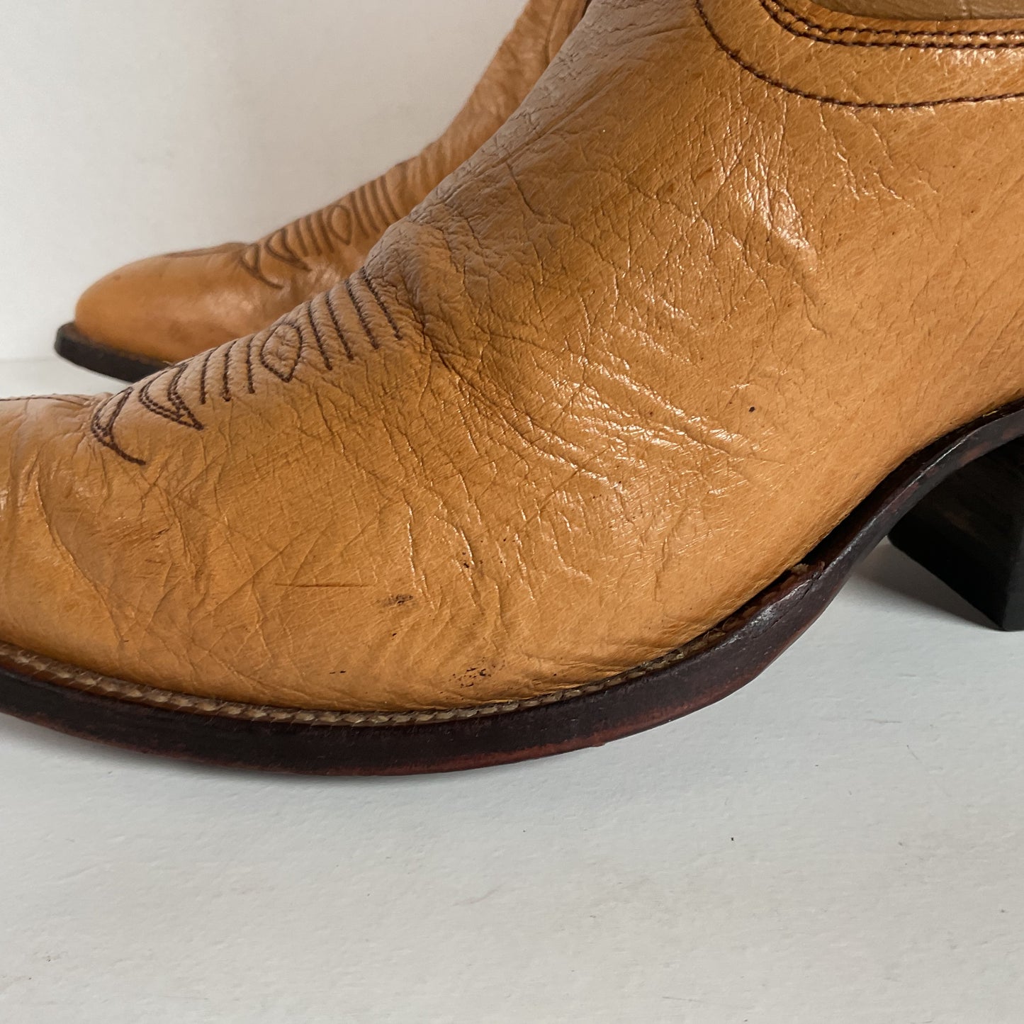Vintage Justin Smooth Ostrich Cowboy Boots | USA Made | Butterscotch | 8 EE