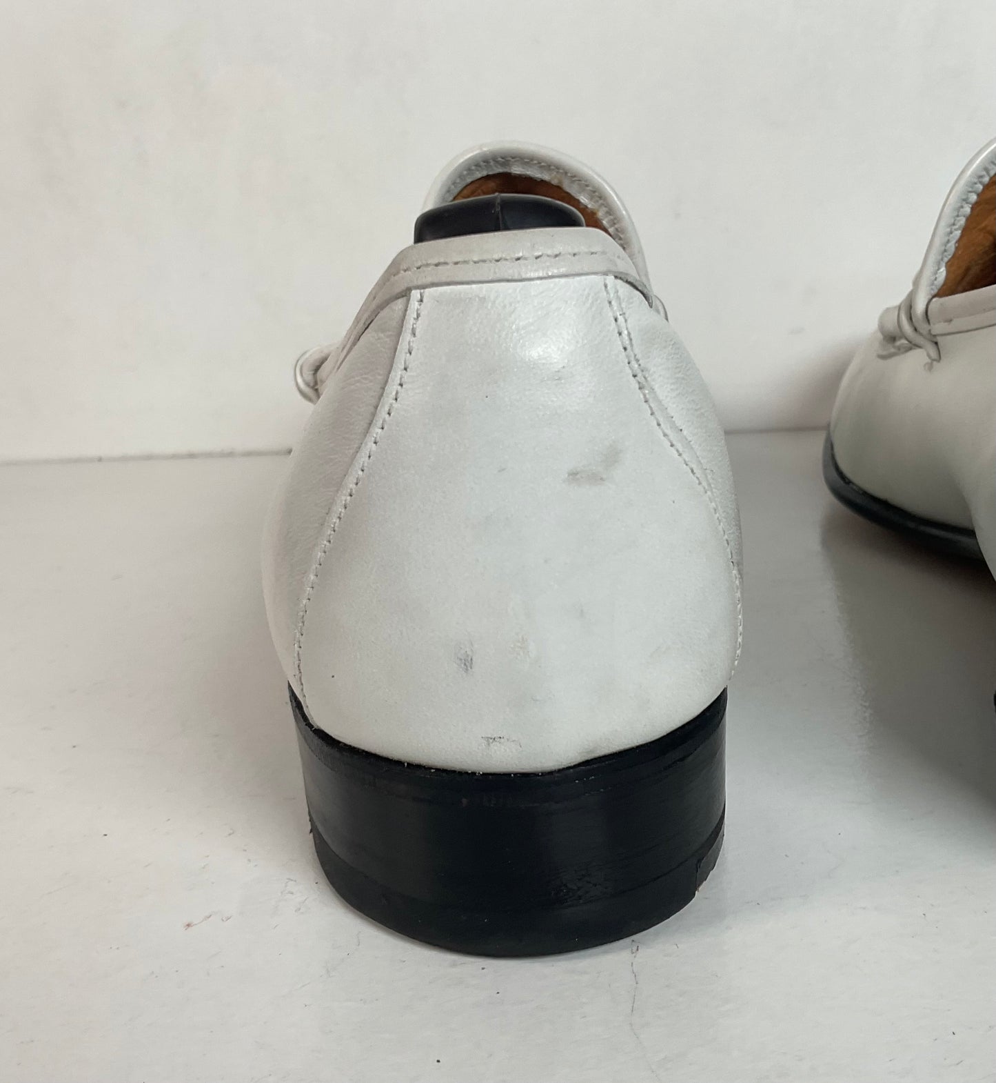 Vintage Johnston Murphy Aristocraft White Moccasin Loafers 10.5 Narrow USA Made