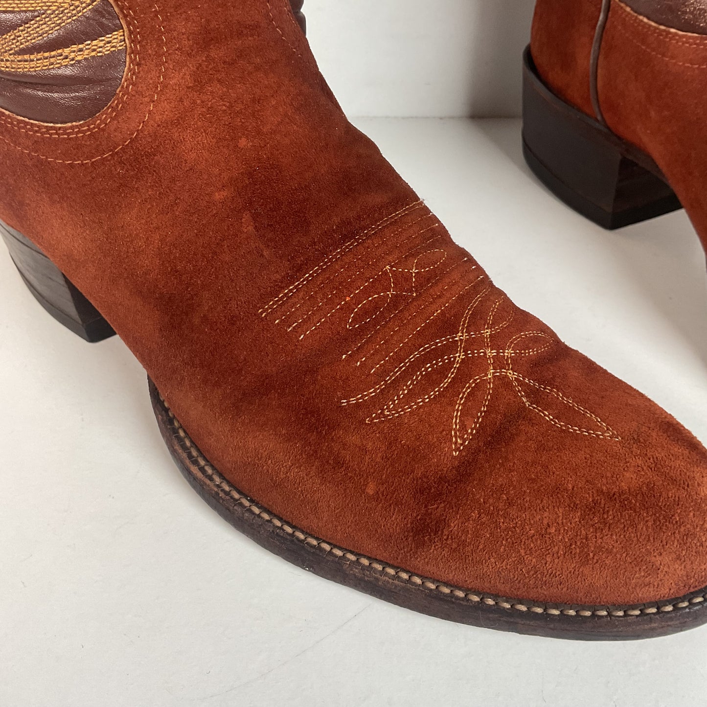 Vintage Tony Lama Pig Skin Suede Cowboy Boots 9 E Gold Label