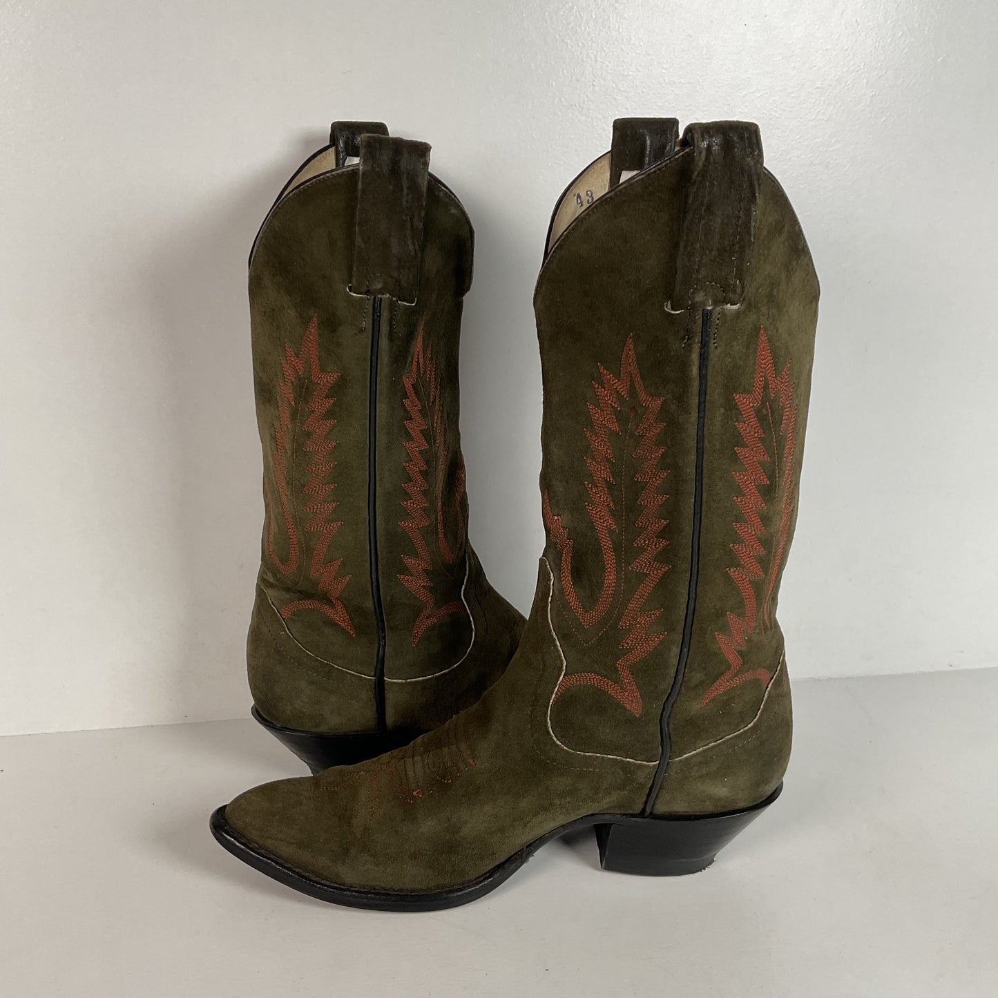 Vintage Hyer Cowboy Boots | 1980s | Olive Green Suede | Women’s 6.5 B