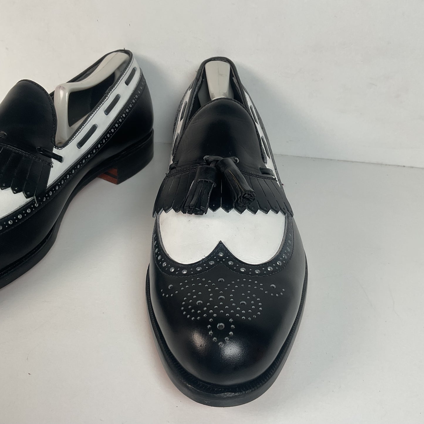 Vintage Footjoy Classics Kiltie Tassel Loafers 10.5 B USA Made Spectator Style