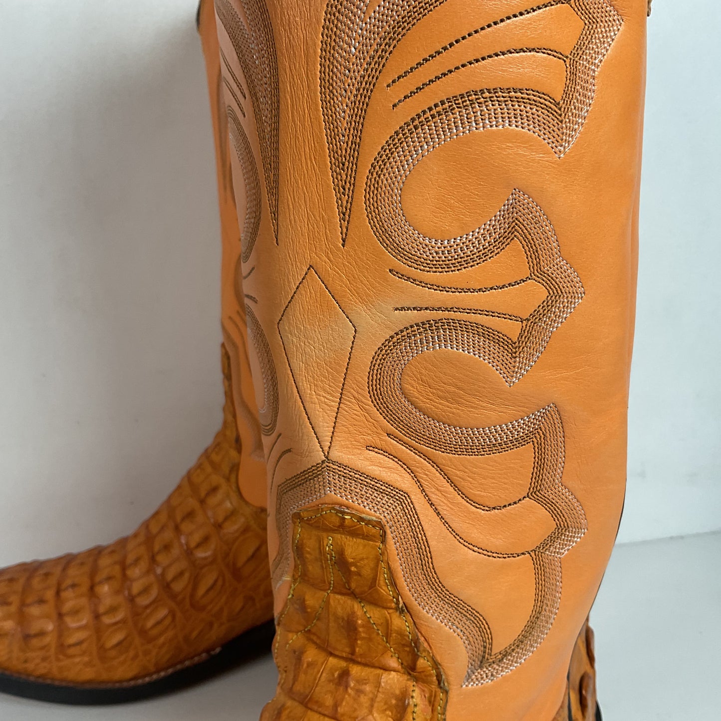 Rios Of Mercedes Hornback Caiman Cowboy Boots 10 C  Butterscotch Exotic