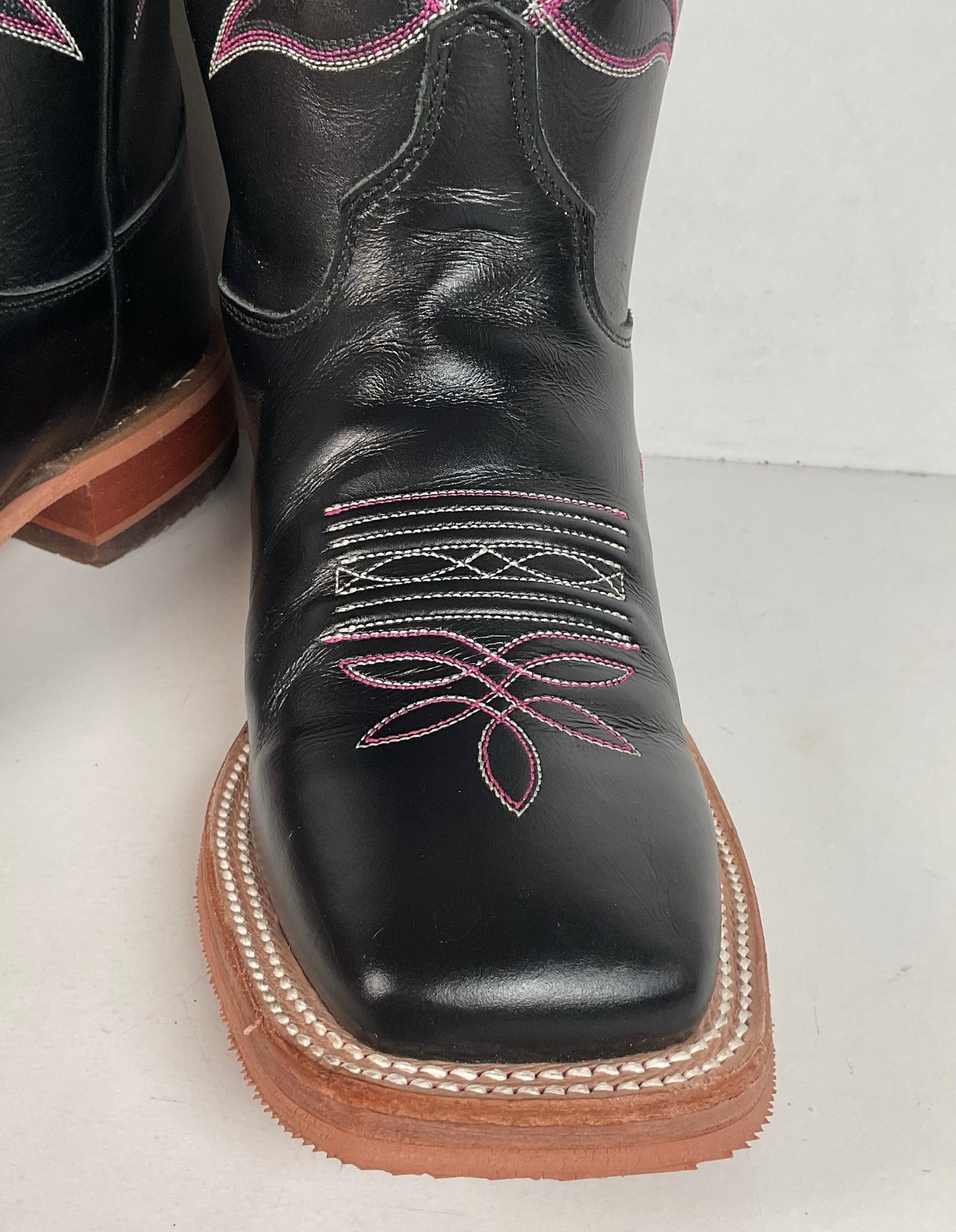 Justin Breast Cancer Awareness Cowgirl Boots | USA Made | Square Toe | 8 B