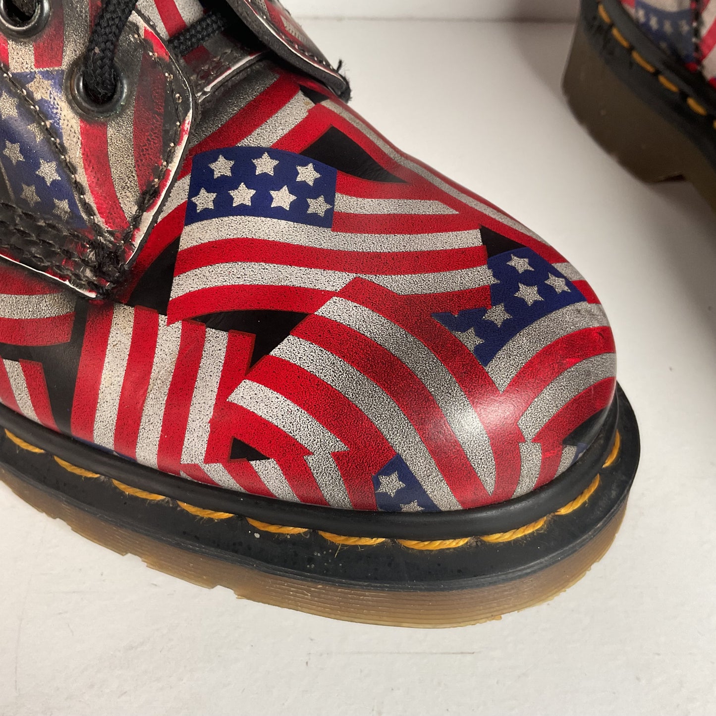 Vintage Dr. Marten 20-Eyelet American Flag Boots UK 6 | US Women’s 8