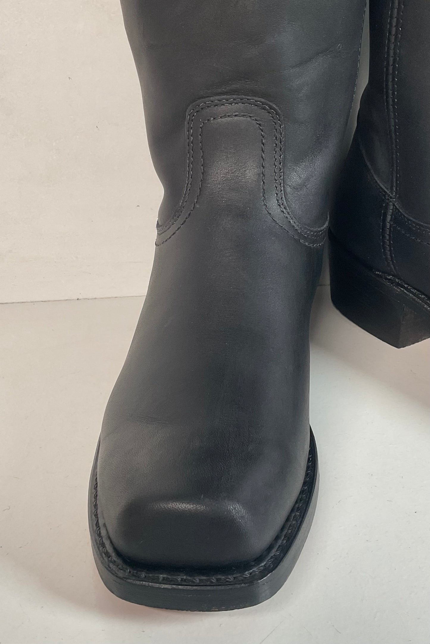 Frye Men’s Black Oiled Cavalry Boots 9.5 M USA Made Campus