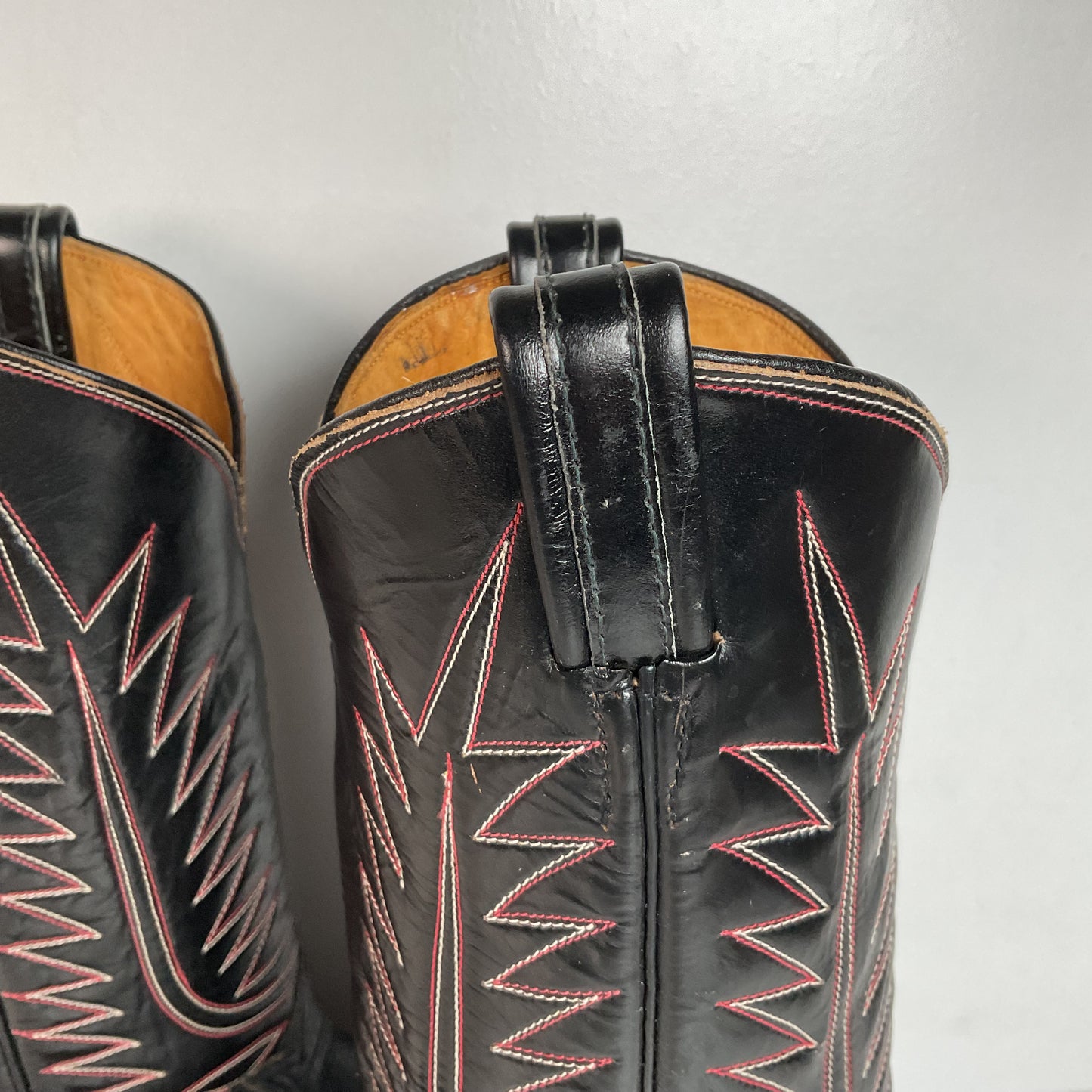 1970s Tony Lama Elephant Print Cowboy Boots 10 USA Made Gold Label