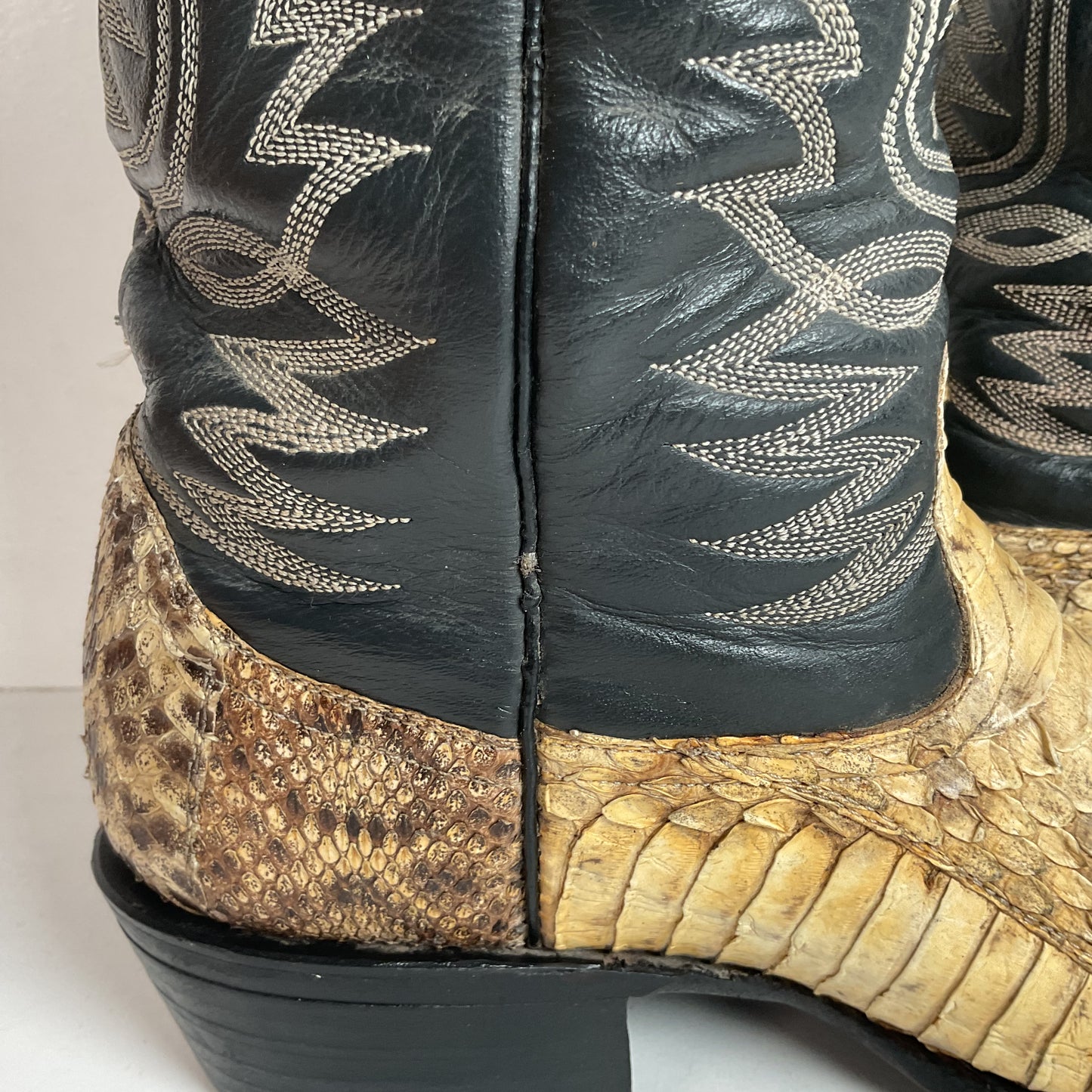 Cowtown Belly Cut Rattlesnake Cowboy Boots 10 D Snakeskin USA Made