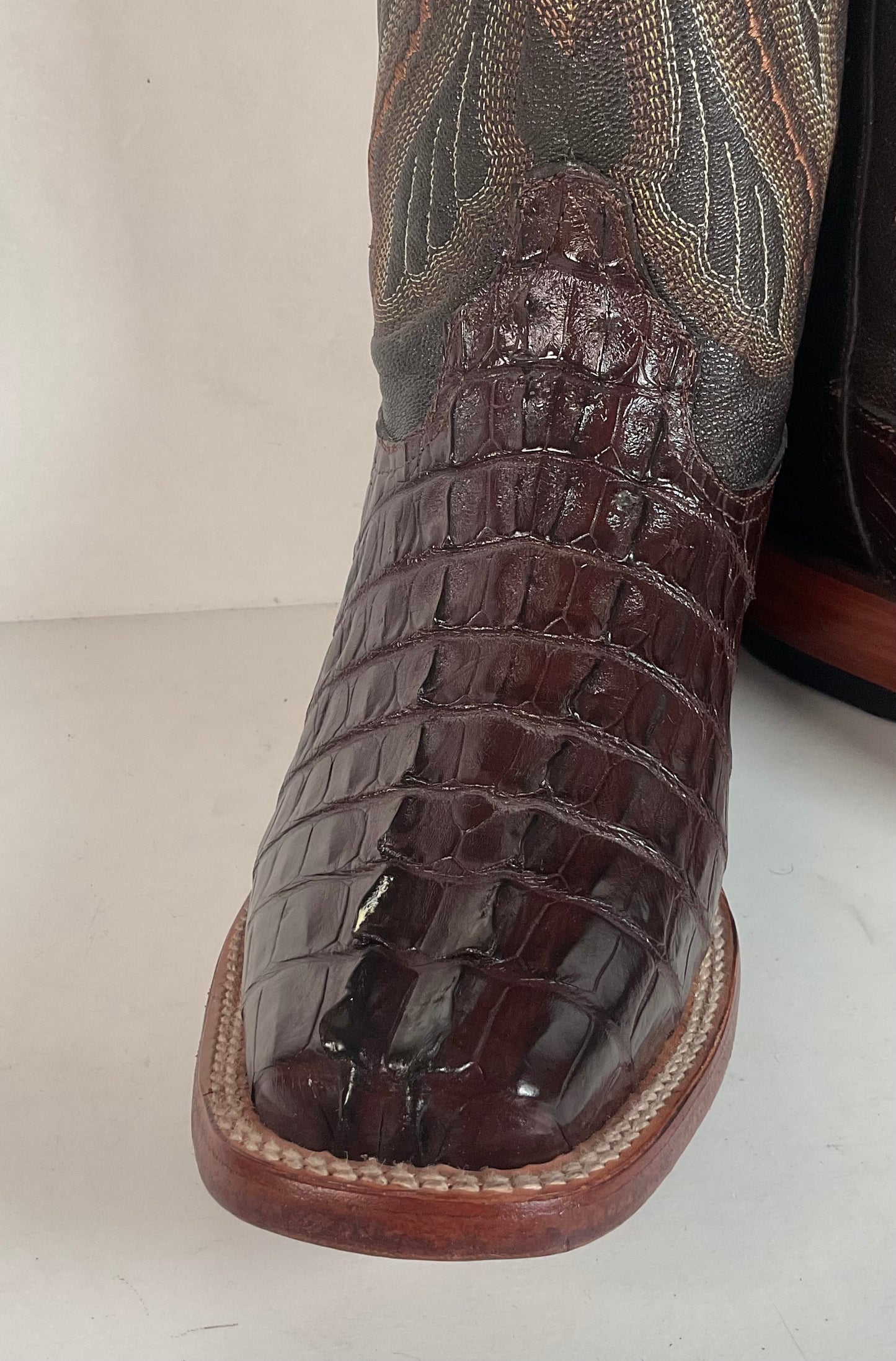 Ferrini Exotic Hornback Caiman Crocodile Cowboy Boots 9 EE Square Toe