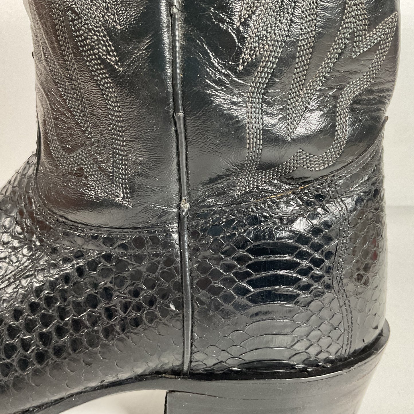 Texas Imperial Snakeskin Cowboy Boots | USA Made | Python | Set of (2) | 9.5 D