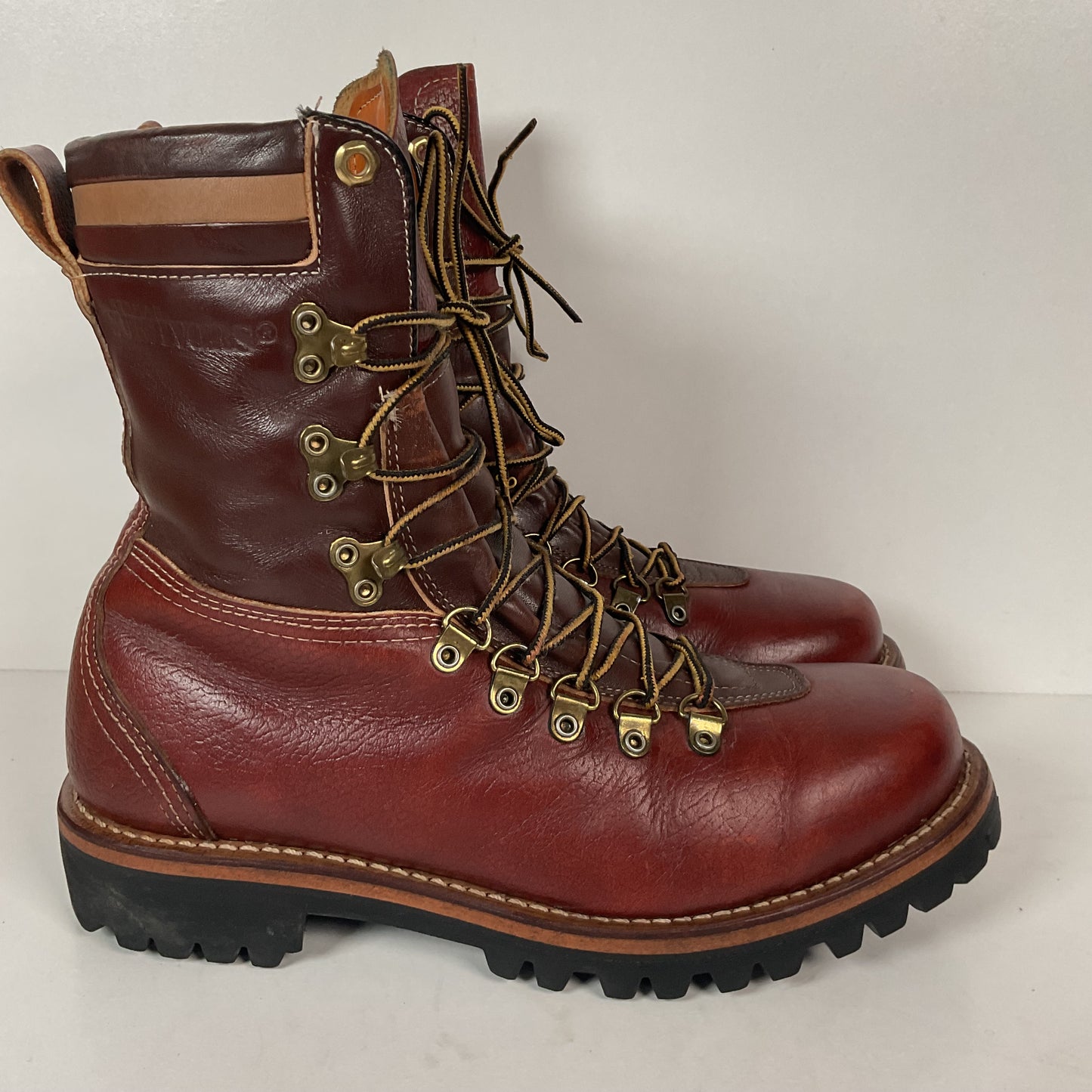 Vintage 1970s Herman Survivor’s Mountaineering Boots Men’s 9 Insulated Soft Toe