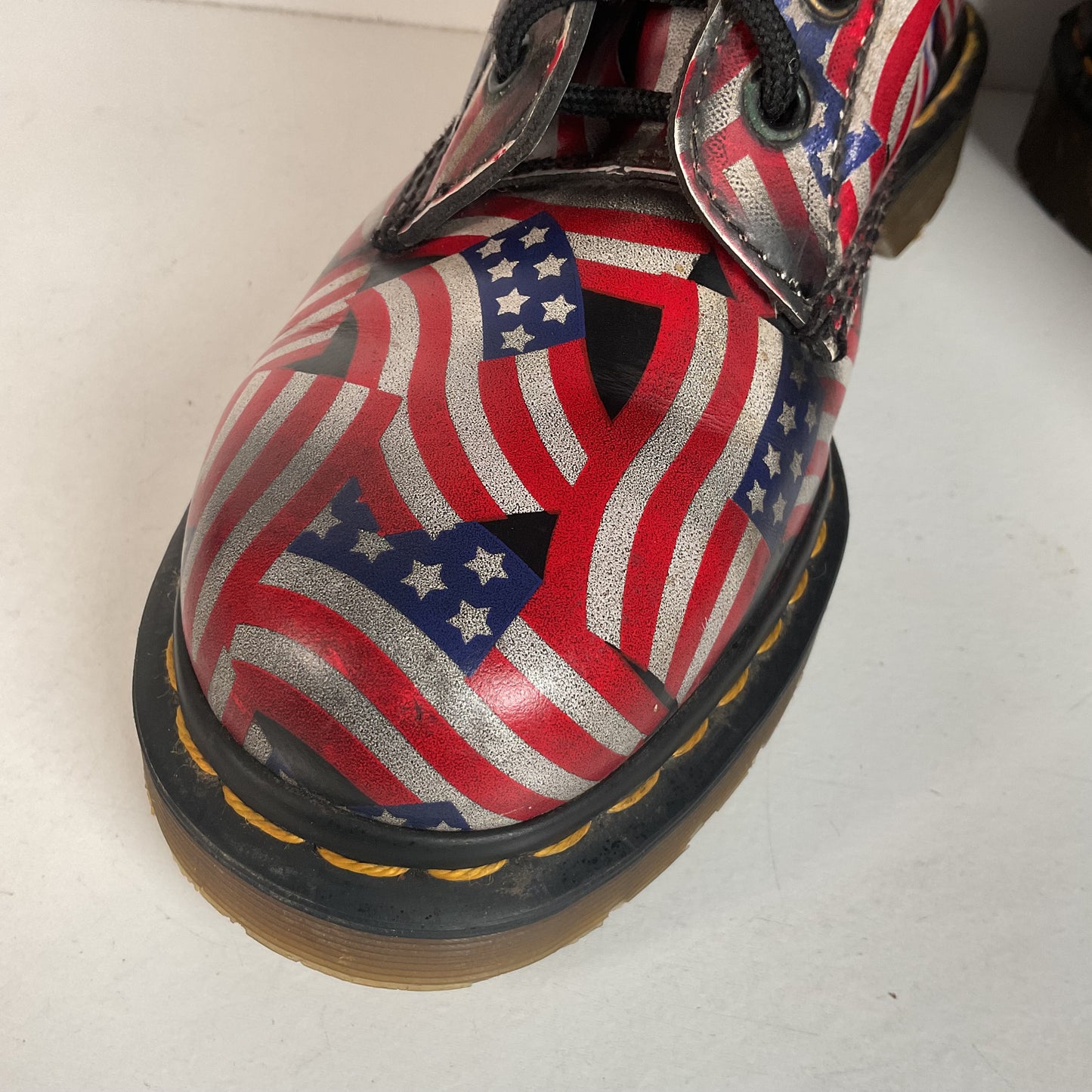 Vintage Dr. Marten 20-Eyelet American Flag Boots UK 6 | US Women’s 8