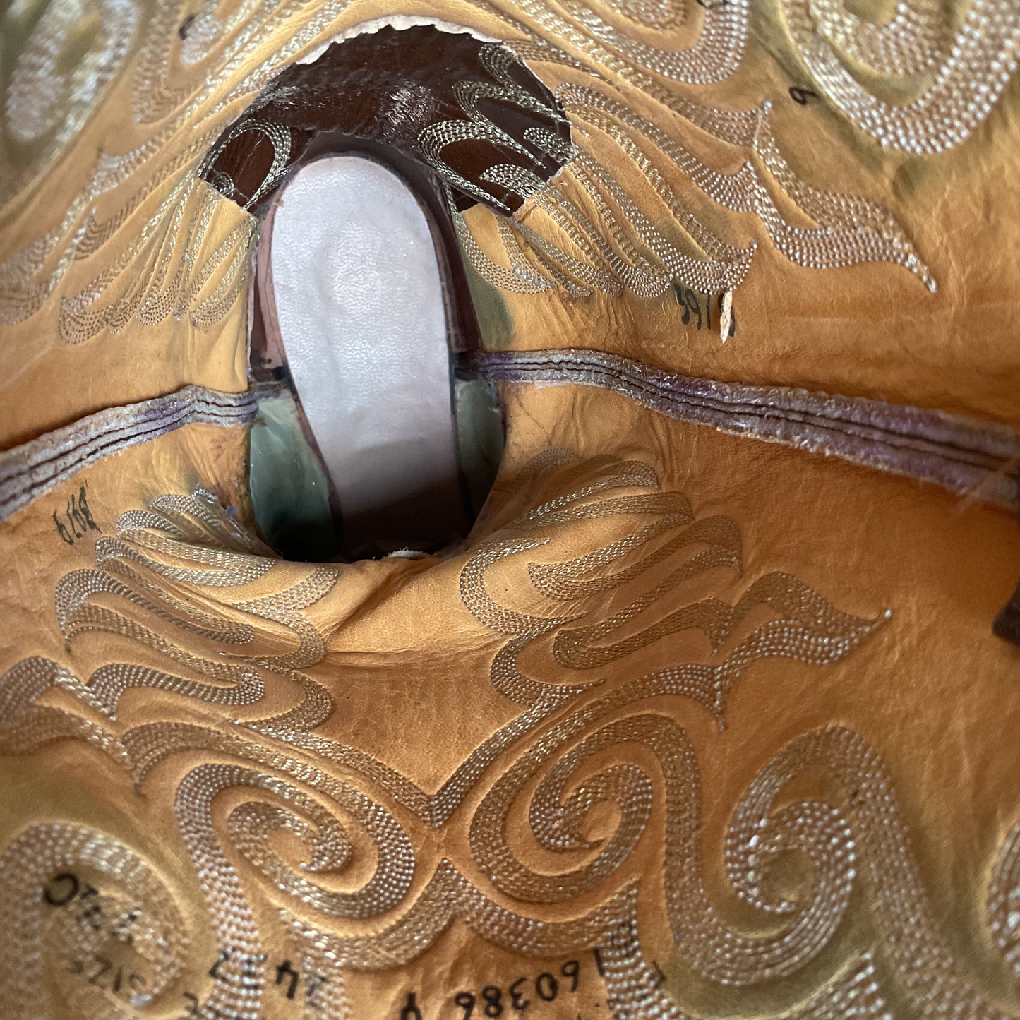 Tony Lama Snakeskin Cowboy Boots | Gold Label | Men’s 7.5 C | Women’s 8.5