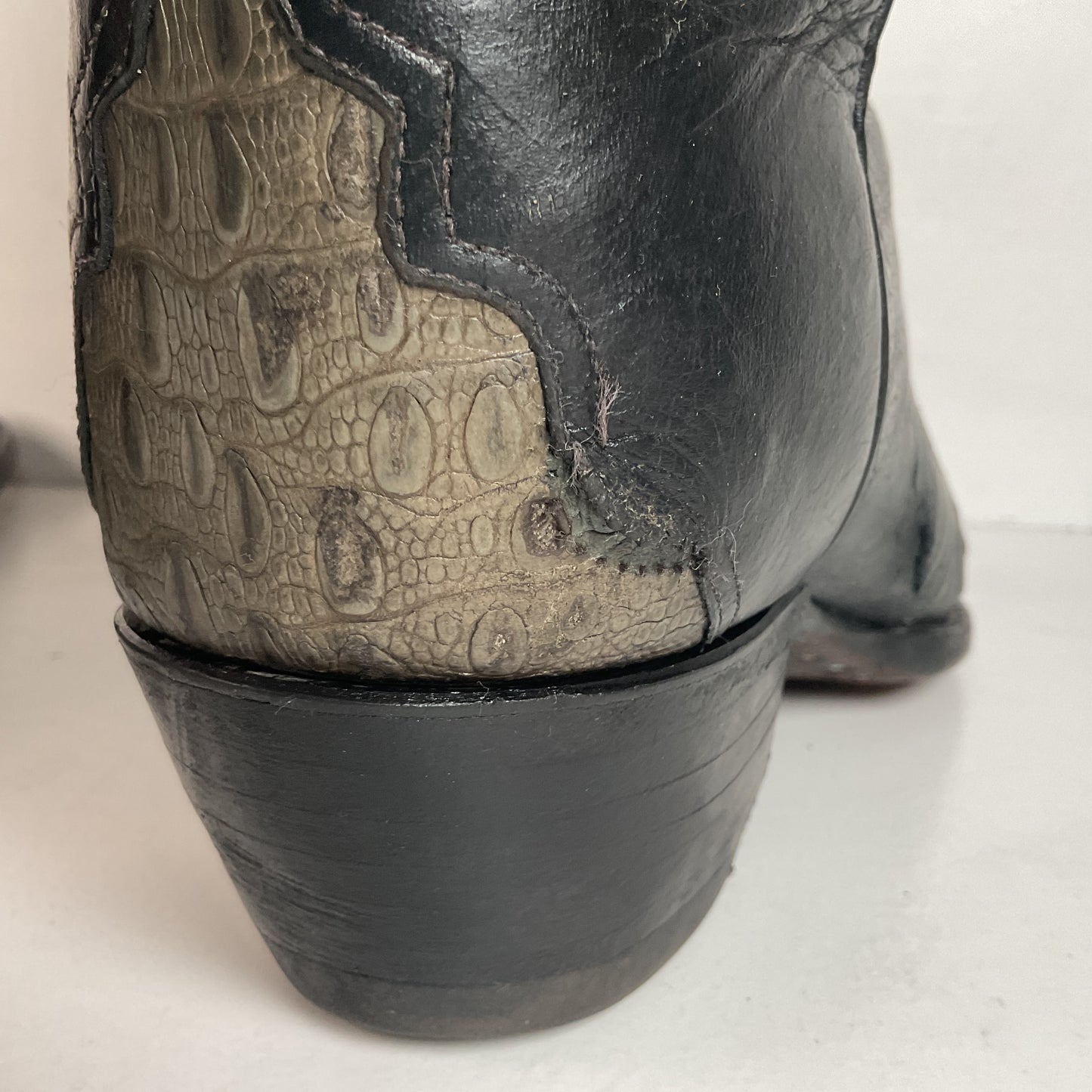 Vintage Larry Mahan Hornback Lizard Cowboy Boots 9.5 D Triad Thrashed HBL
