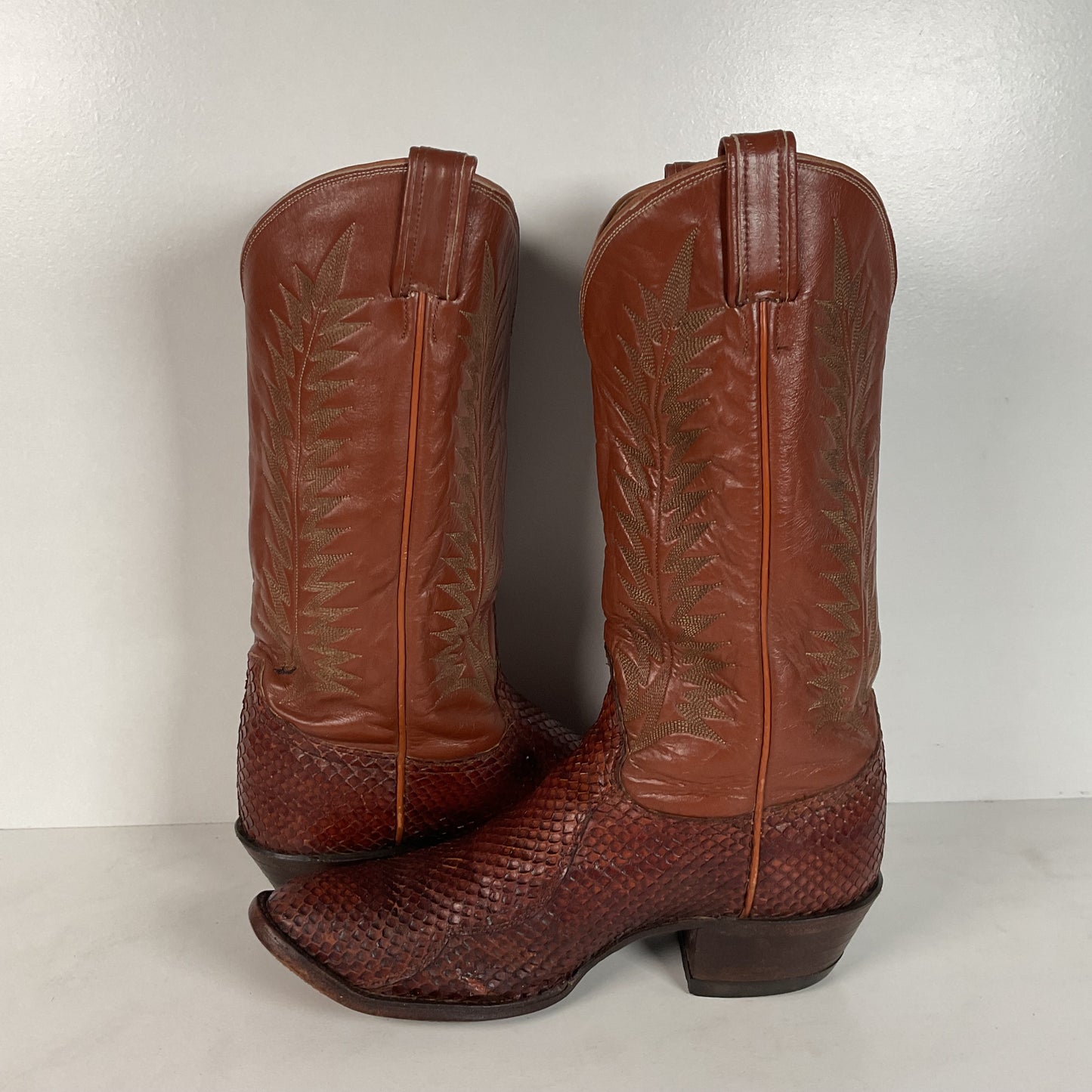 Tony Lama Anaconda Cowboy Boots | Exotic Snakeskin | Thrashed | Gold Label | 9.5