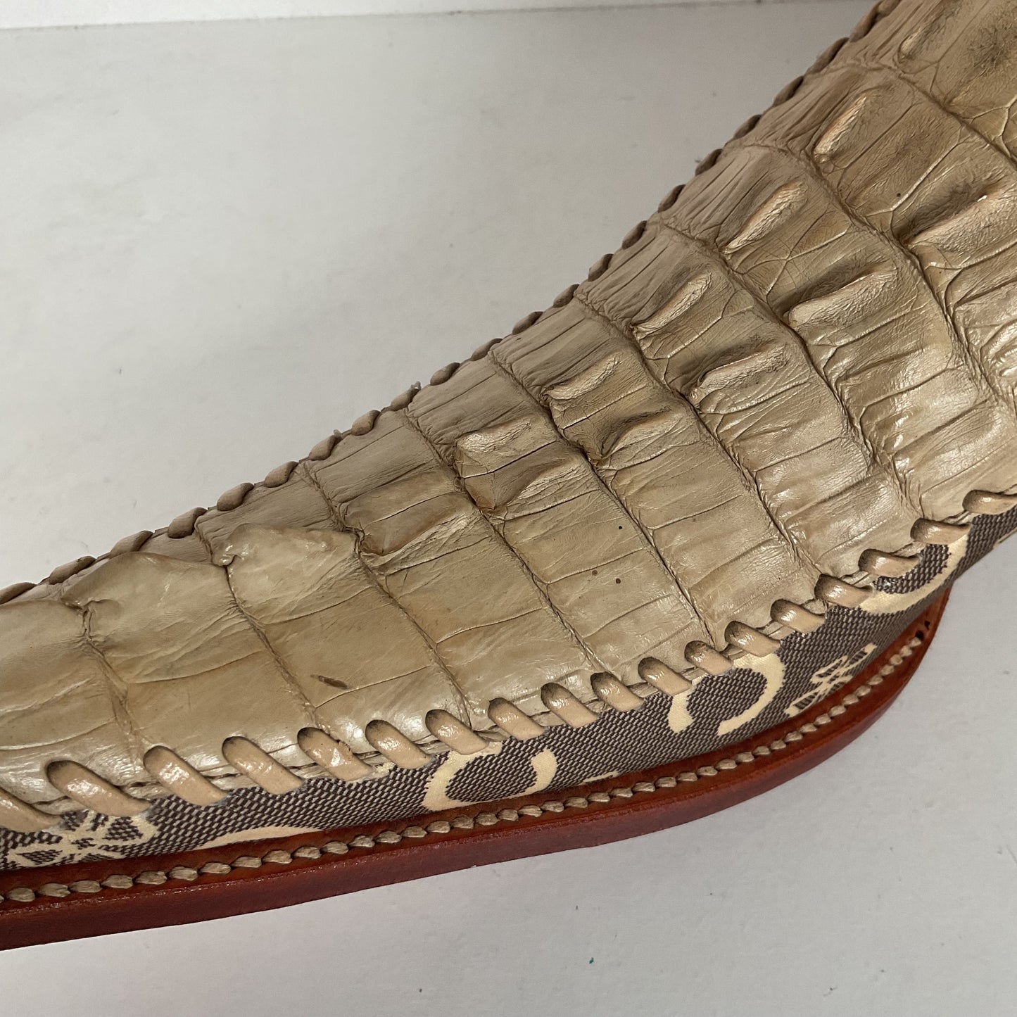 Los Altos Caiman Crocodile Boots | Exotic | Pointy Toe | Cream | Men’s 9 EE