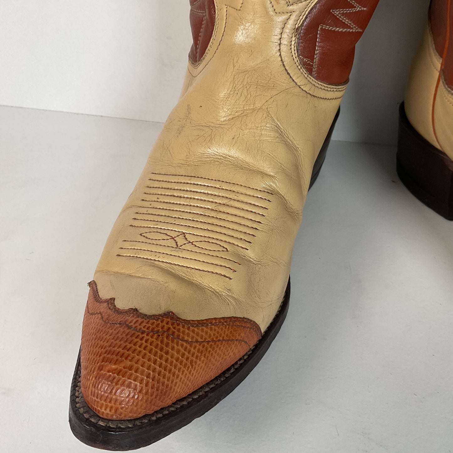 Vintage Tony Lama Urban Cowboy Boots | Teju Lizard Wingtip | Gold Label | 10 D