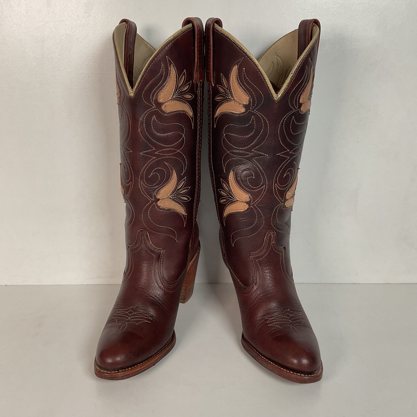 Vintage Dingo Acme Tulip Cowgirl Boots 6 M Tooled USA Made