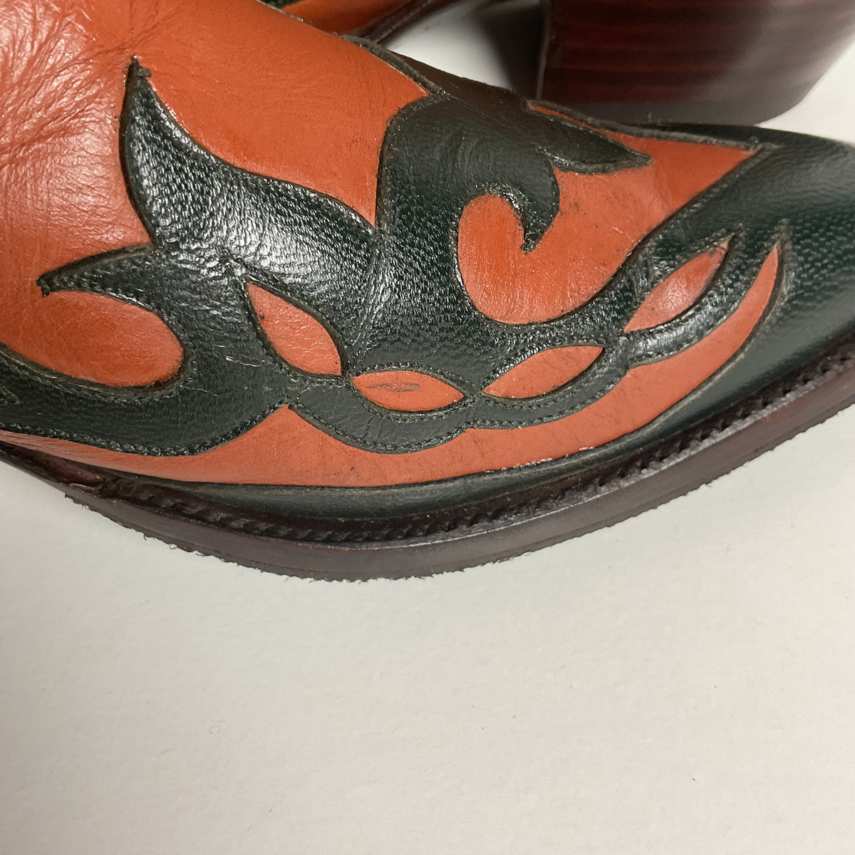 Vintage Caboots Wingtip Cowboy Boots | Tooled Inlays | Men’s 8 | Women’s 9