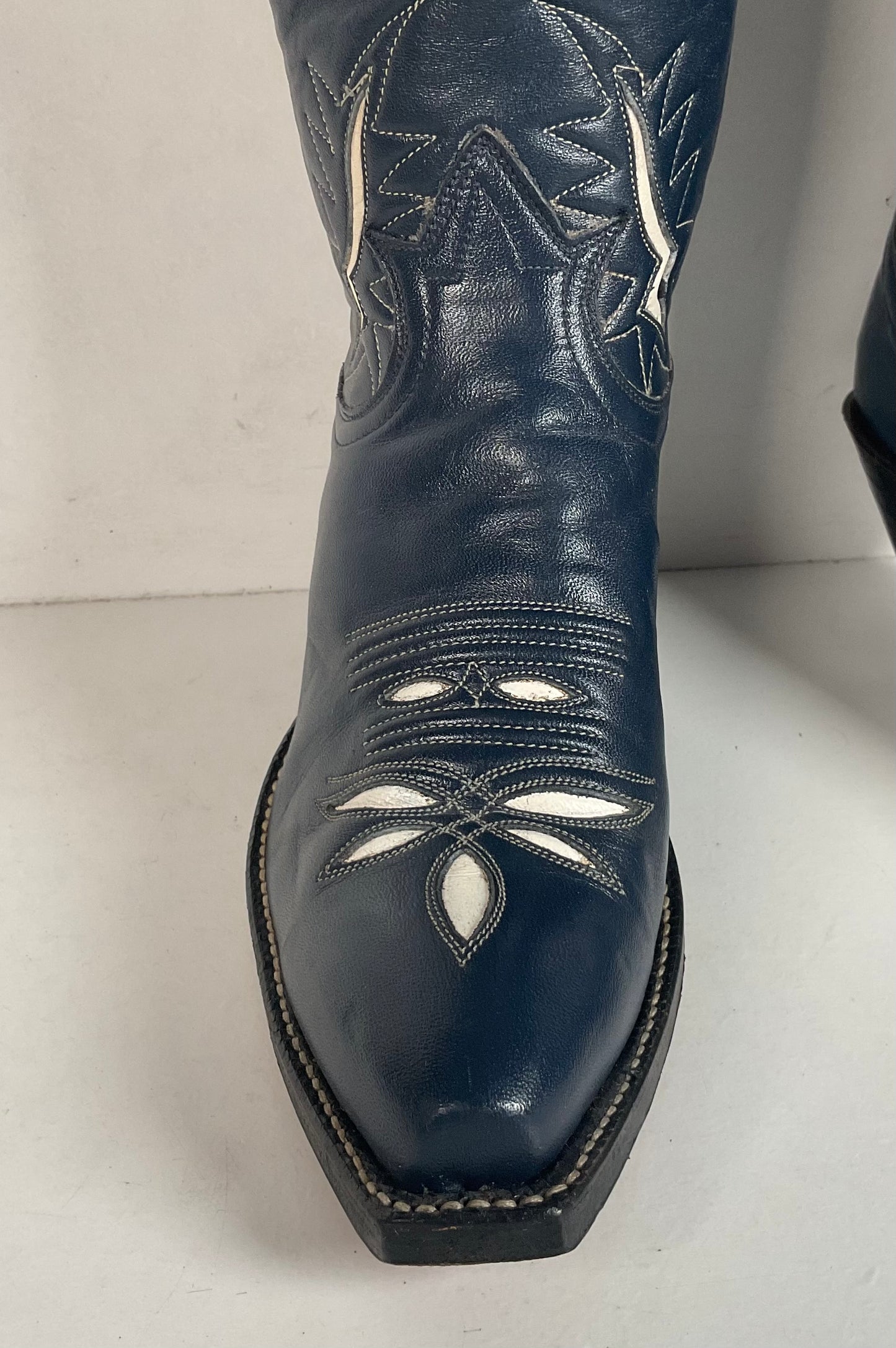 Vintage Tony Lama Blue Tooled Cowboy Boots Men’s 7 D | Women’s 8 Gold Label