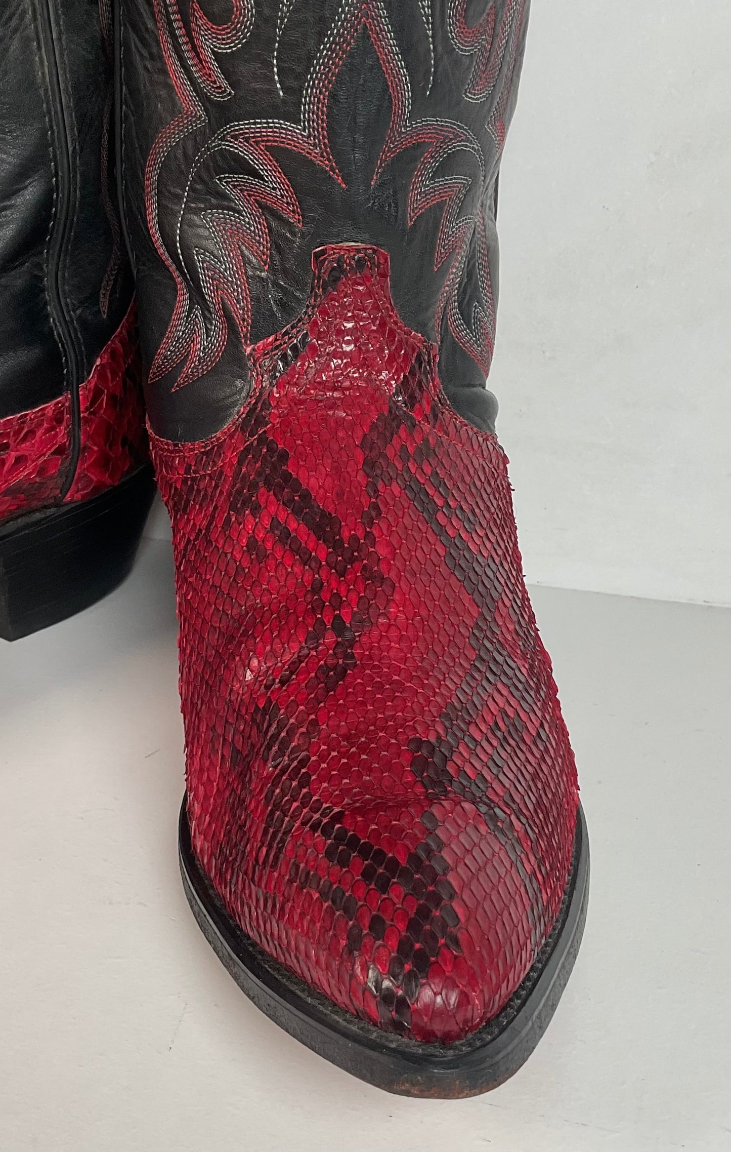Vintage Red Python Snakeskin Cowboy Boots 11 D USA Made Front Cut