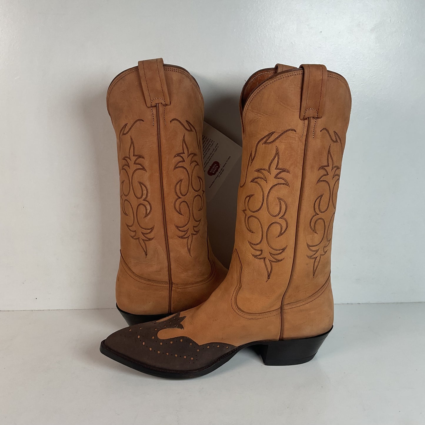 Nocona Wildebeest Wingtip Cowboy Boots Men’s 8.5 D USA Made Exotic Suede