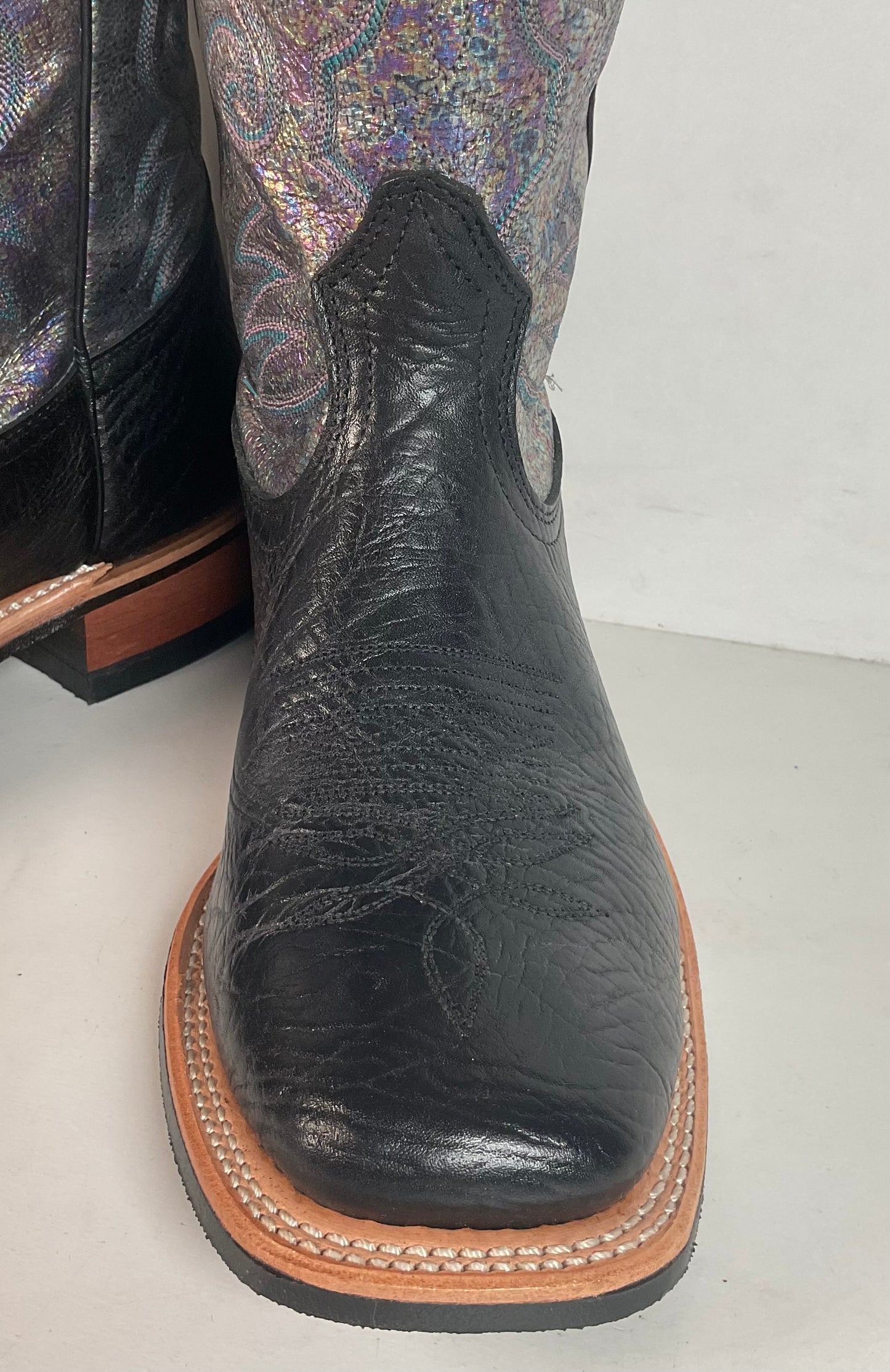 Boulet Women’s Iridescent Cowgirl Boots 9 C Square Toe