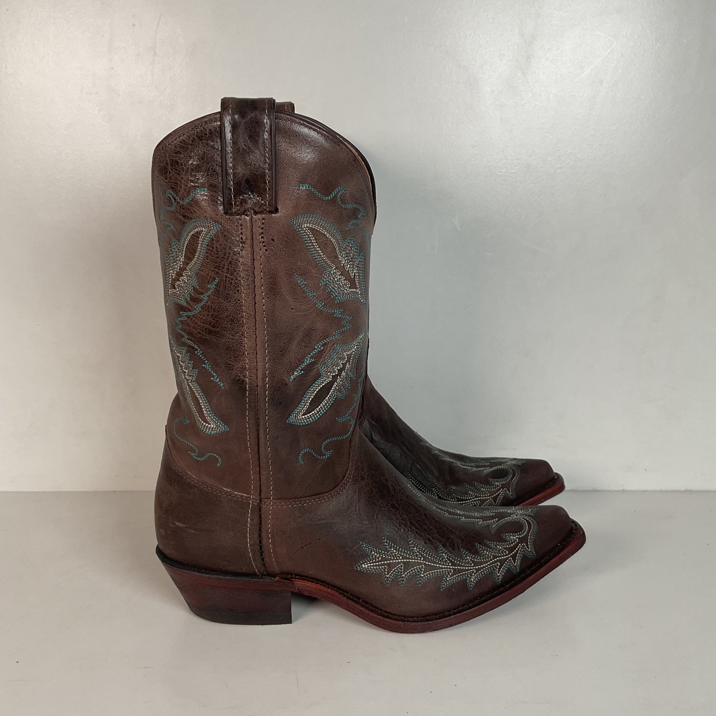 Justin Women’s Bent Rail Cowgirl Boots 9 B Distressed Chocolate Puma