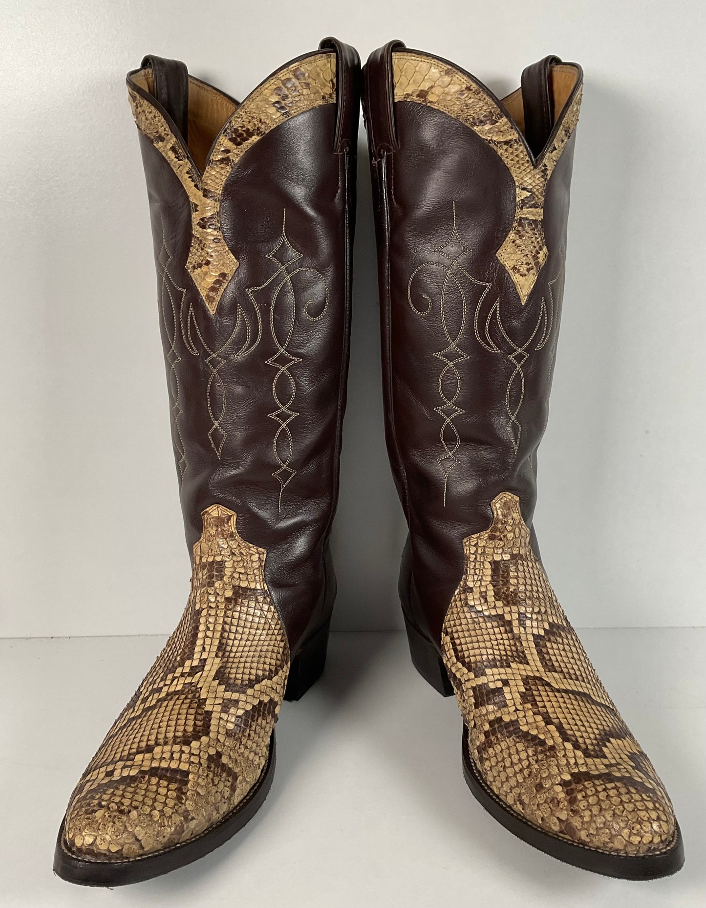 Vintage 70s Justin Front Cut Python Cowboy Boots 9.5 D USA Made Triad Snakeskin