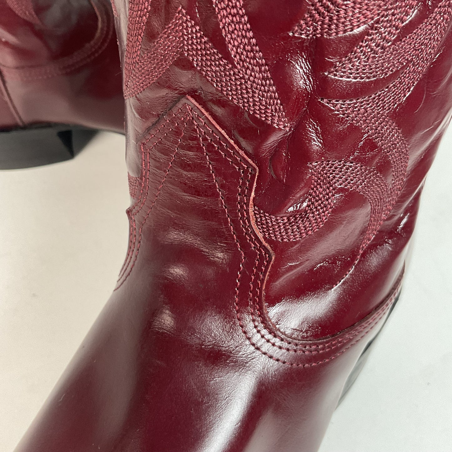 Vintage Nocona Legacy Cowboy Boots 9.5 E Burgundy Calf USA Made
