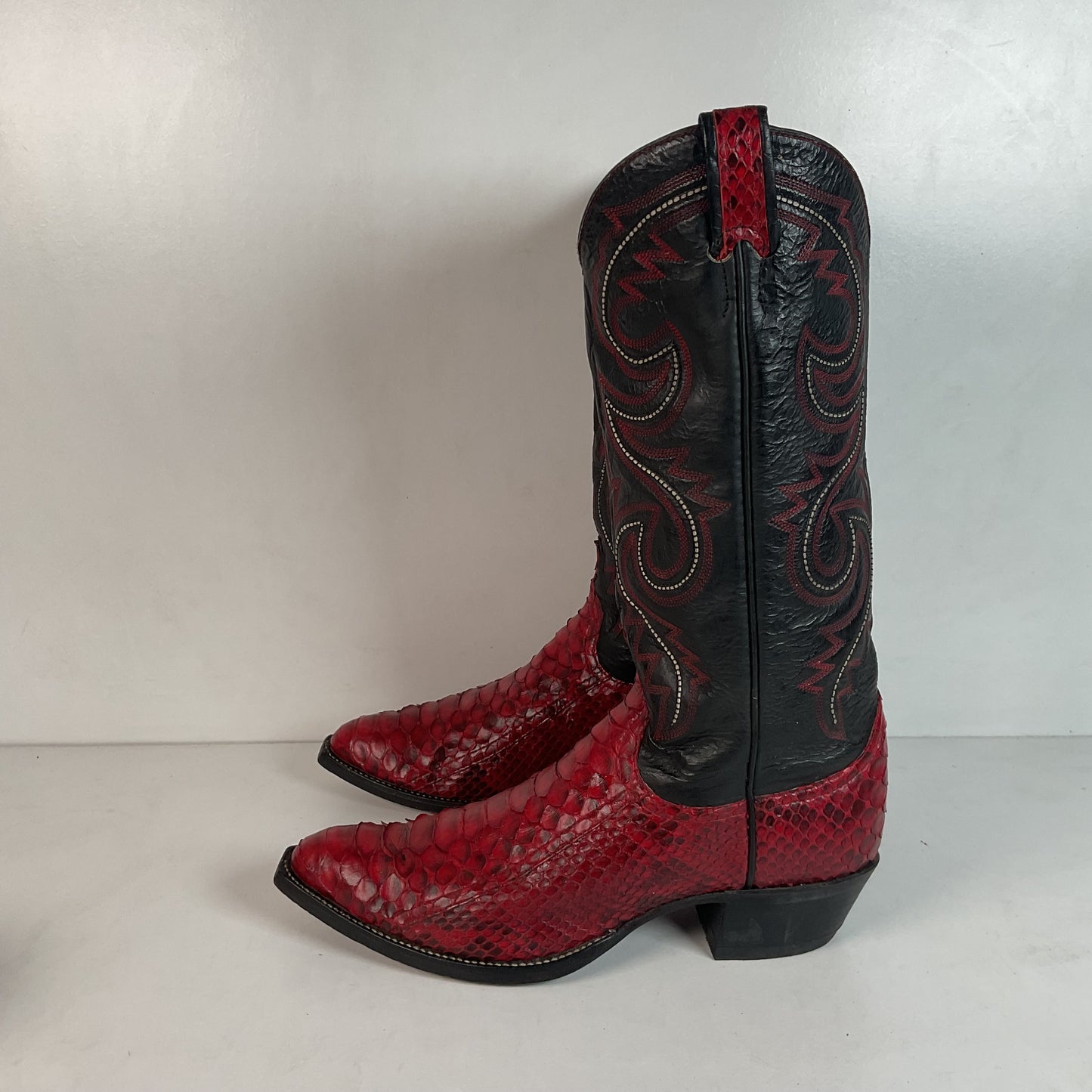 Vintage Larry Mahan Cherry Red Python Snakeskin Cowboy Boots 9.5 D Back Cut