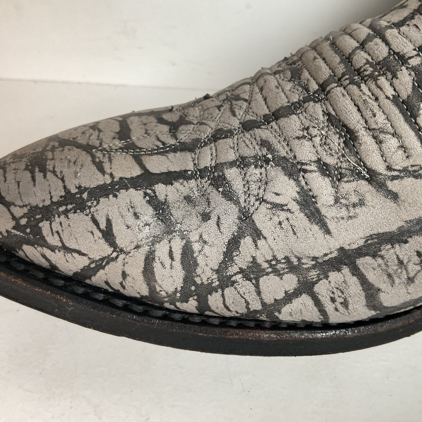 Vintage Dan Post Wildebeest Cowboy Boots 10 D USA Made Exotic