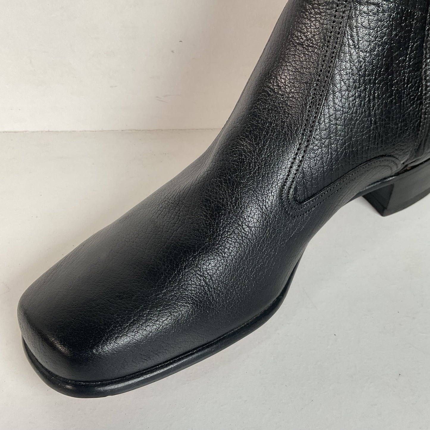 Vintage Florsheim Lightweight Ankle Boots | (Extra Narrow) | Men’s 9 A