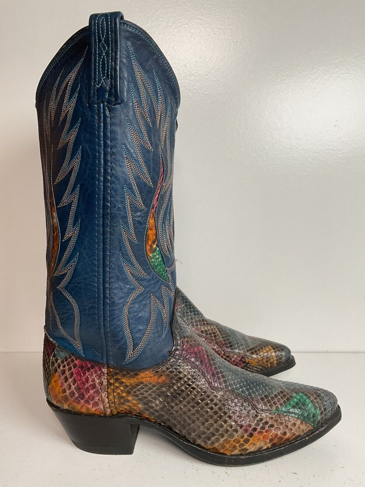 Vintage Dan Post Rainbow Python Cowgirl Boots 8 M Front Cut Tooled Inlay