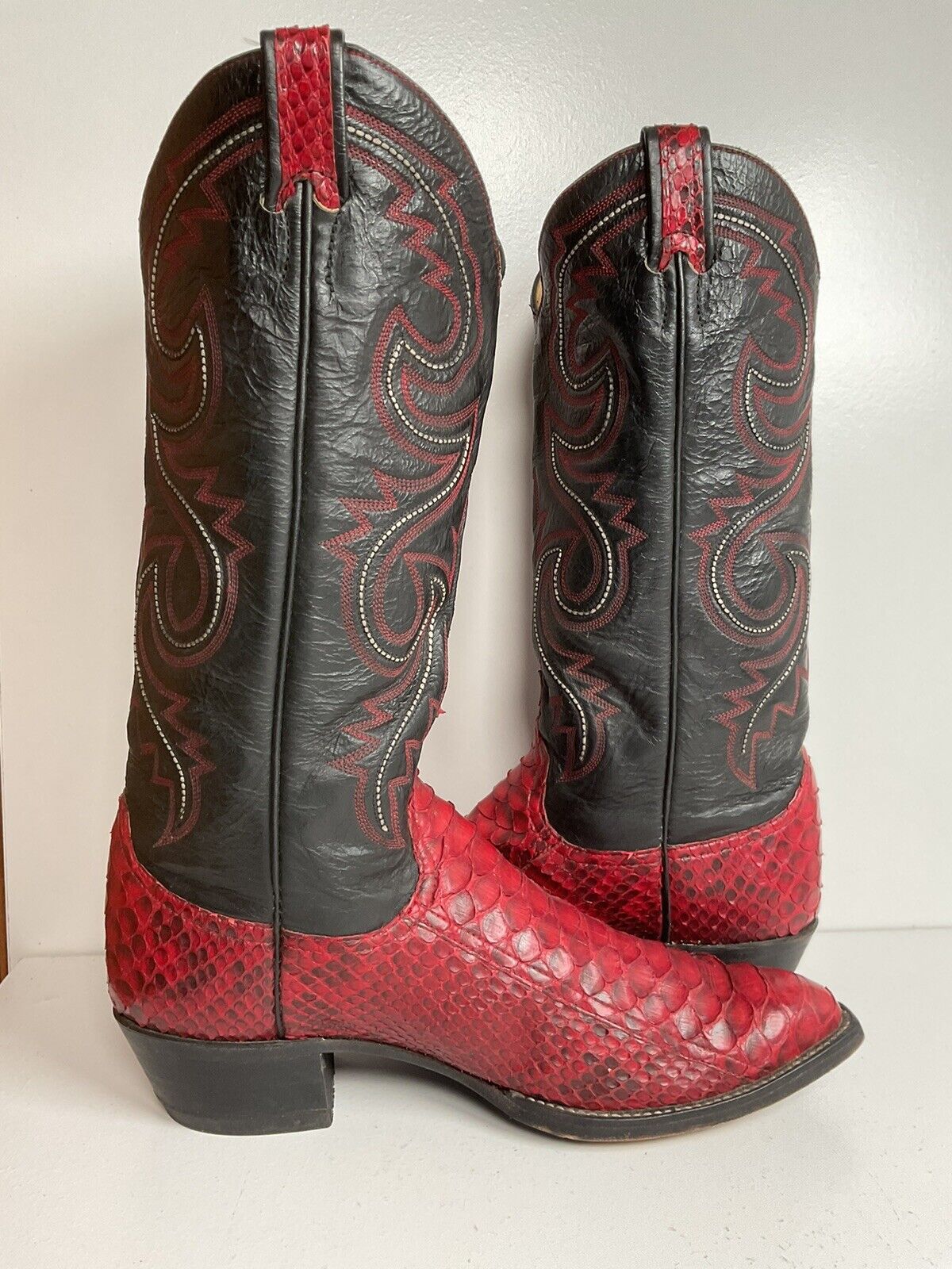 Vintage Larry Mahan Cherry Red Python Snakeskin Cowboy Boots 9.5 D Back Cut