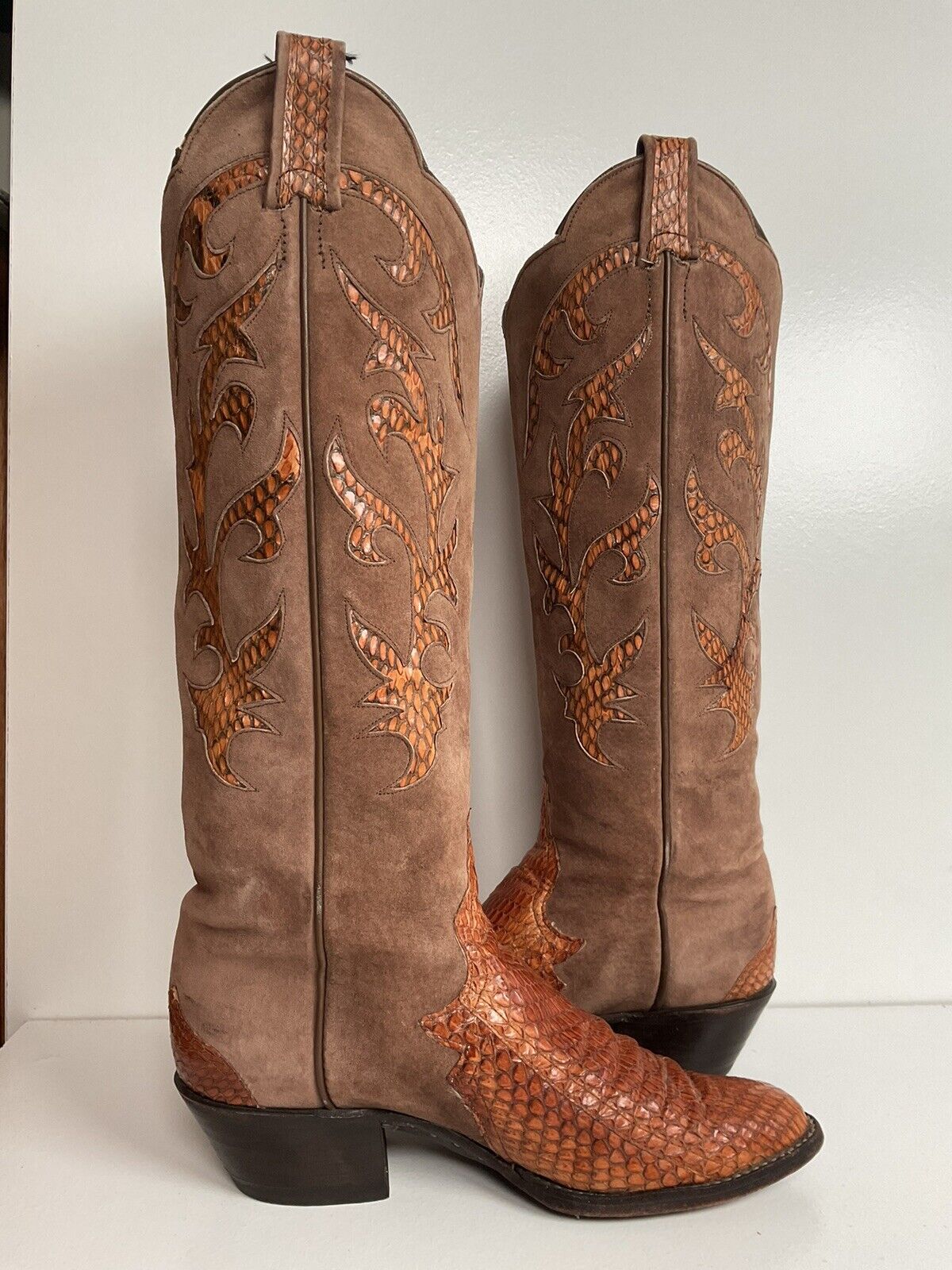 Vintage Larry Mahan Tall Cowgirl Boots 7 B Tooled Snakeskin Inlay