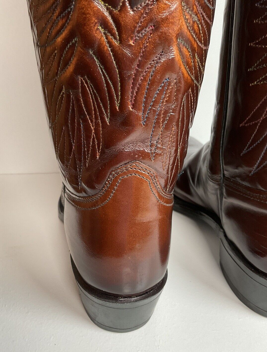 Vintage Wrangler Patent Leather Thunderbird Cowboy Boots 10 B Rainbow Peacock