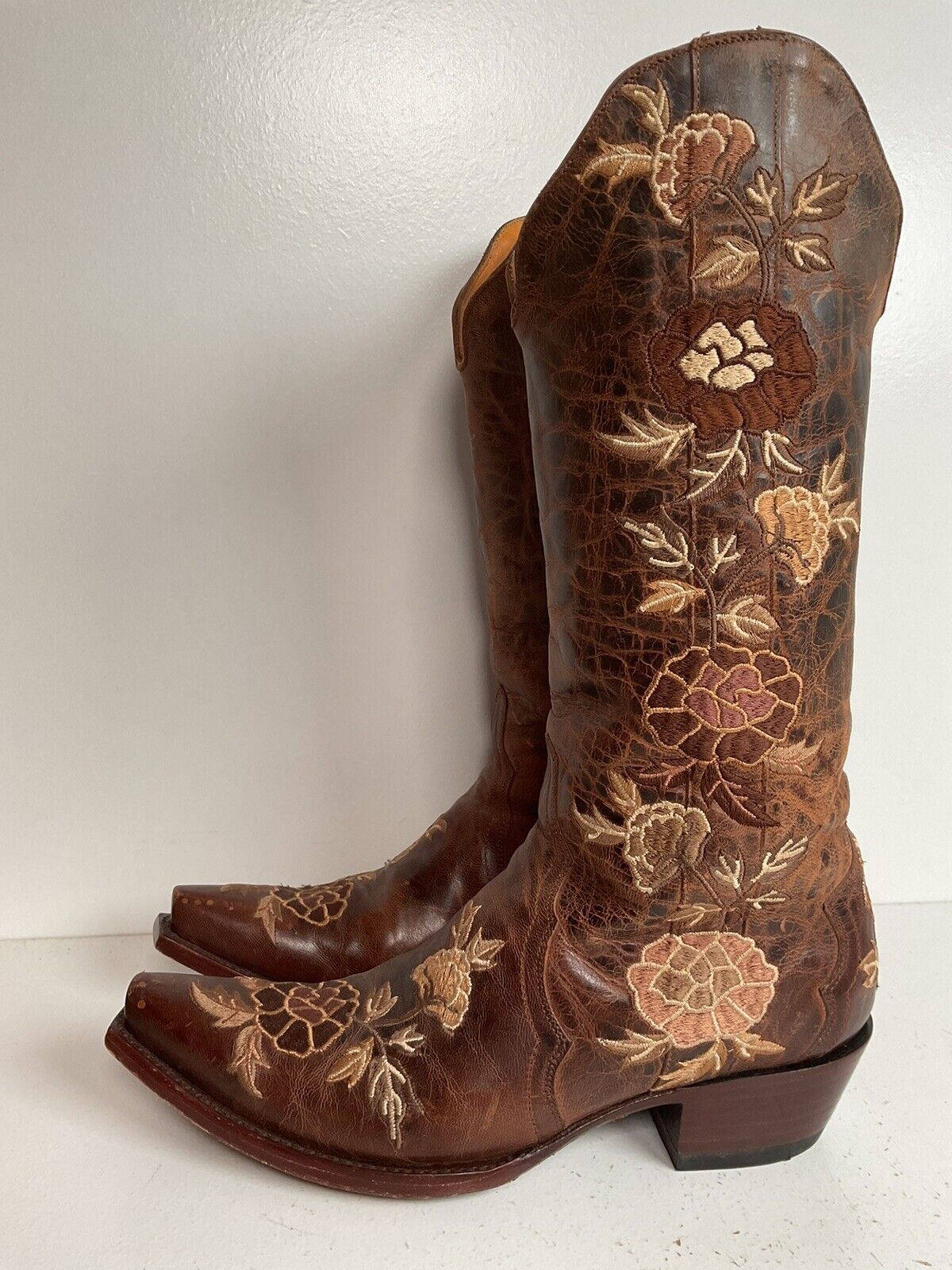 Old Gringo Floral Embroidered Cowgirl Boots 6.5 B Cloth Pull Tab