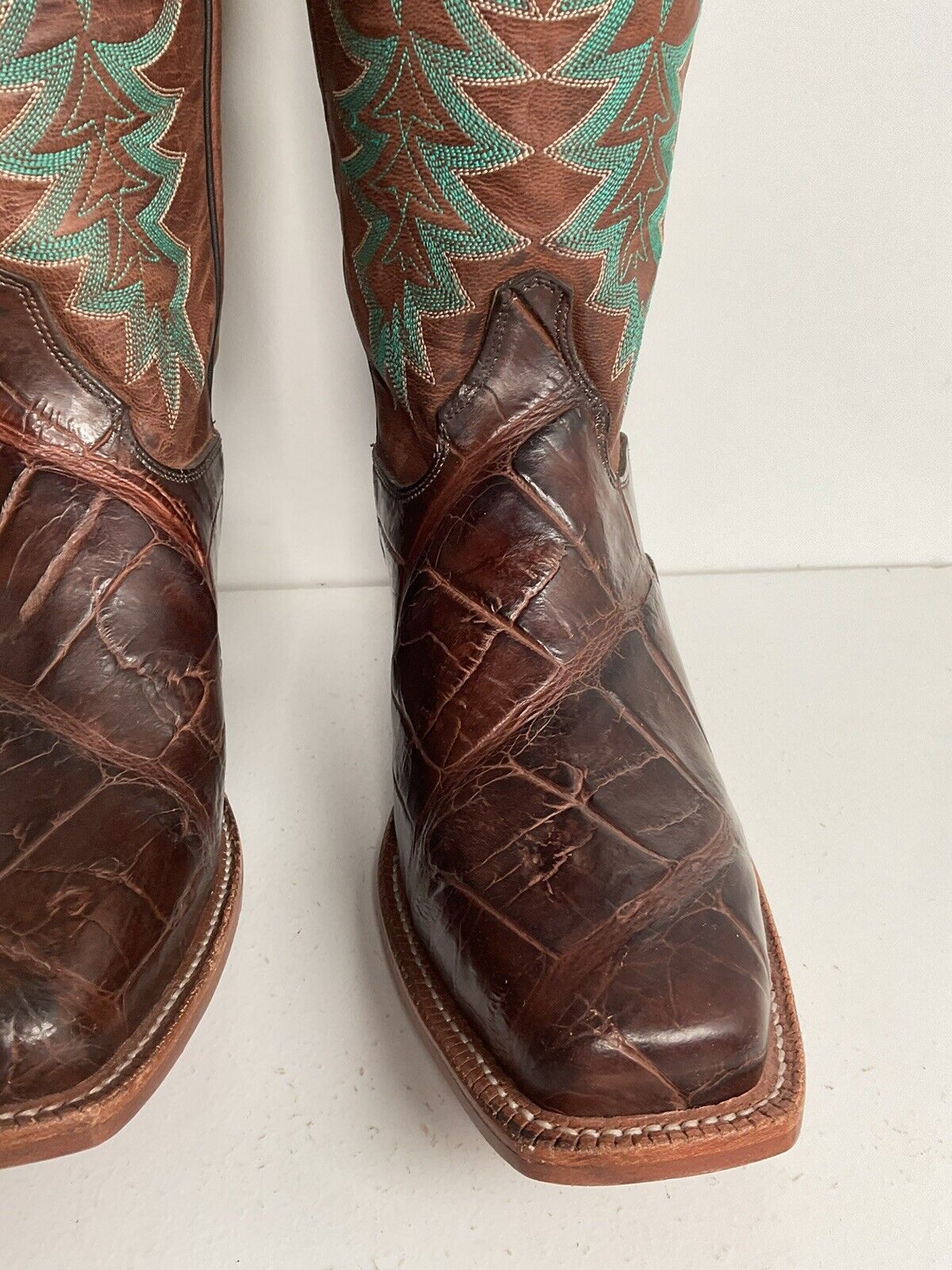 Justin Exotic Alligator Leather Cowgirl Boots 8 C Giant Bias Cut Square Toe