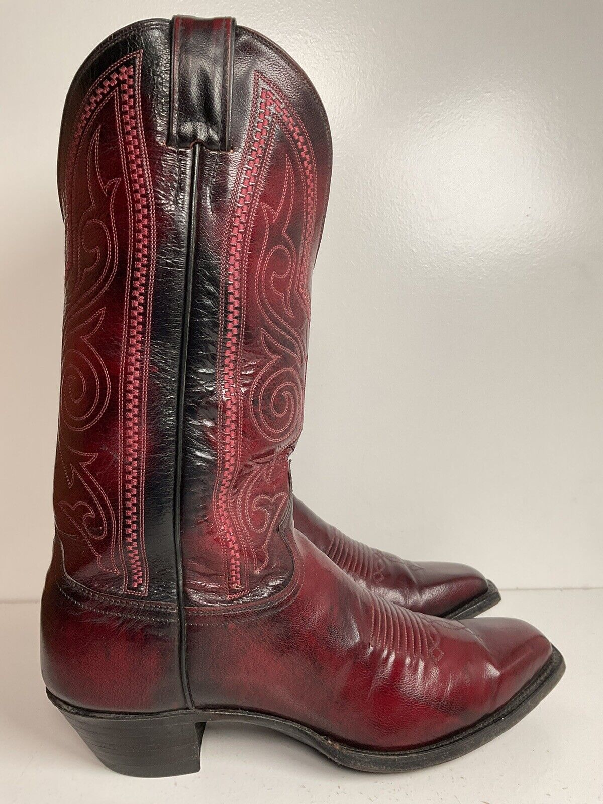 Vintage Justin Oxblood Cowboy Boots 9 D French Toe USA Made