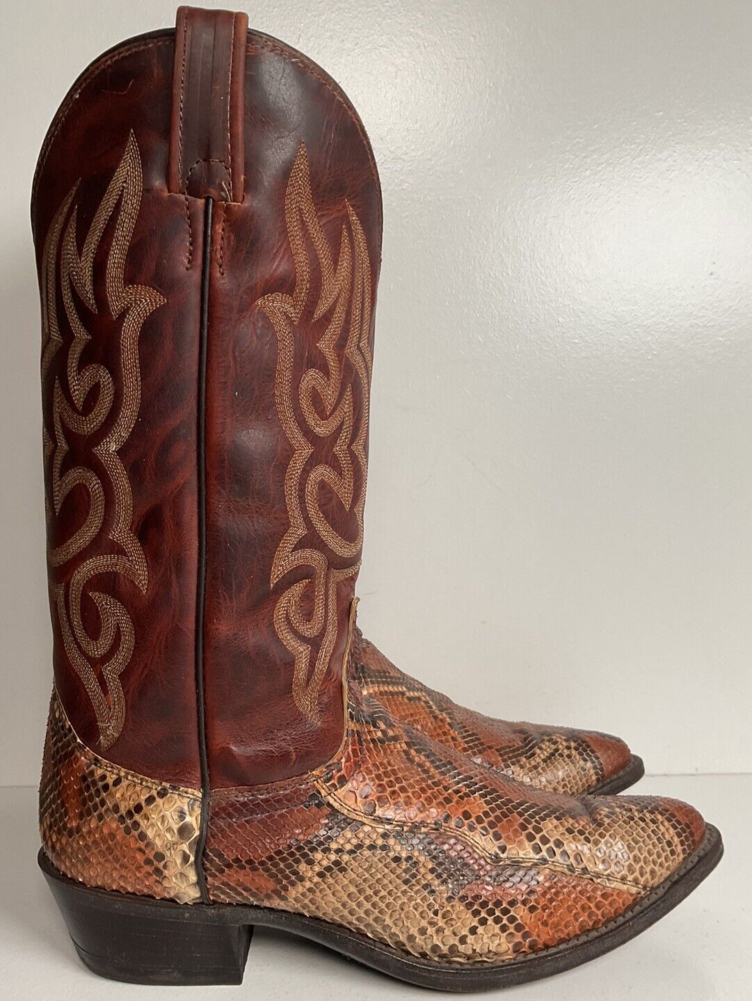 Vintage Chisholm Front Cut Python Cowboy Boots 10 D Snakeskin USA Made