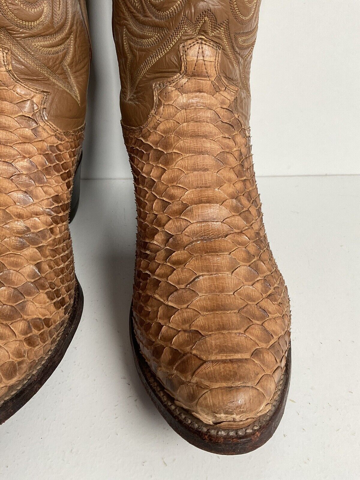 Vintage Justin Back Cut Python Snakeskin 8.5 D USA Made