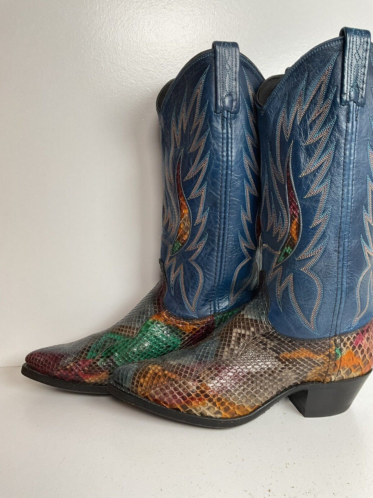 Vintage Dan Post Rainbow Python Cowgirl Boots 8 M Front Cut Tooled Inlay